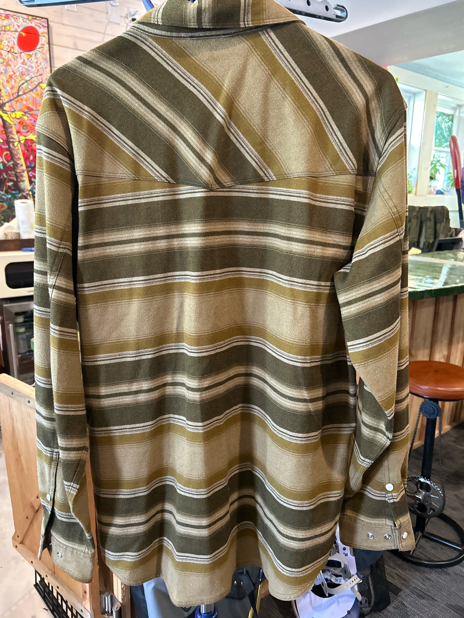 Size L SIMMS Long Sleeve Shirt