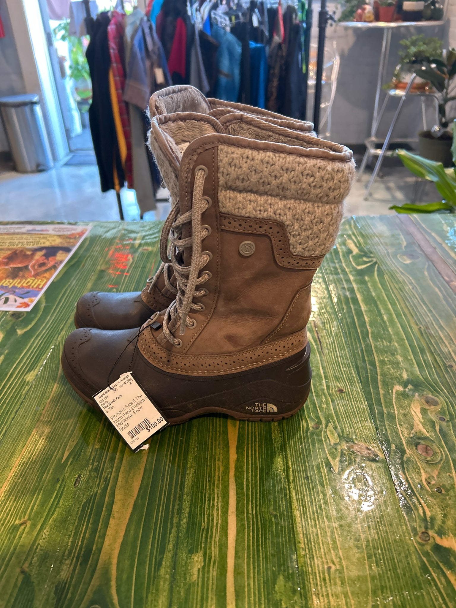 Women's Size 5 The North Face Shellista II Mid Winter Snow Boots