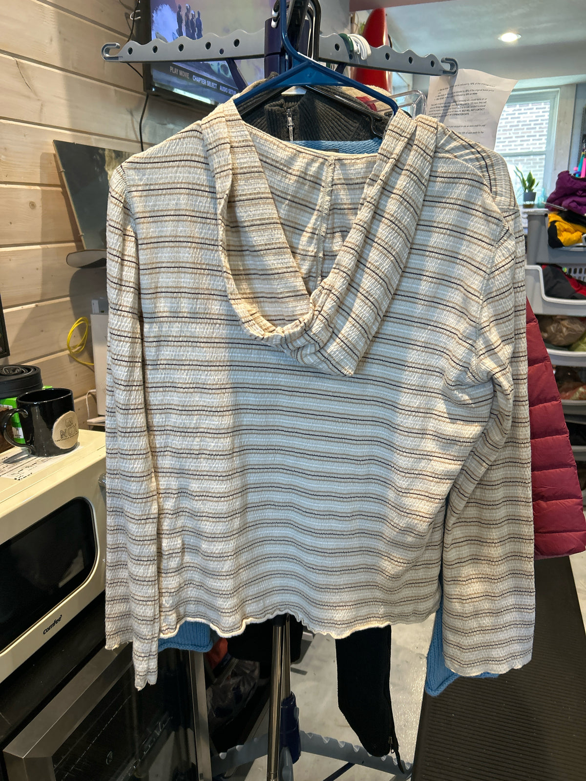 Women's Size Lg. Lole V-Neck Long Sleeve Shirt