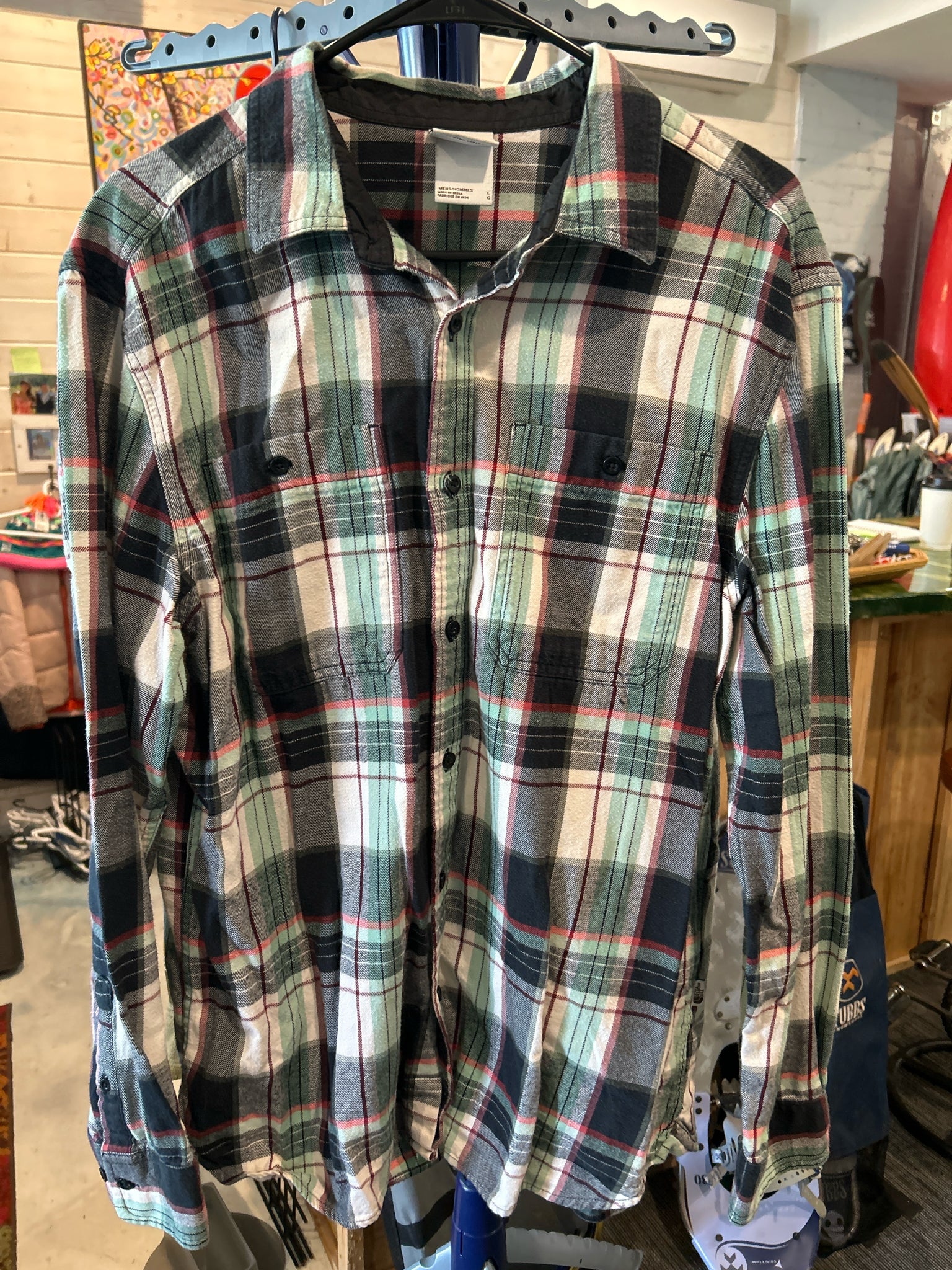 Size L The North Face Long Sleeve Shirt
