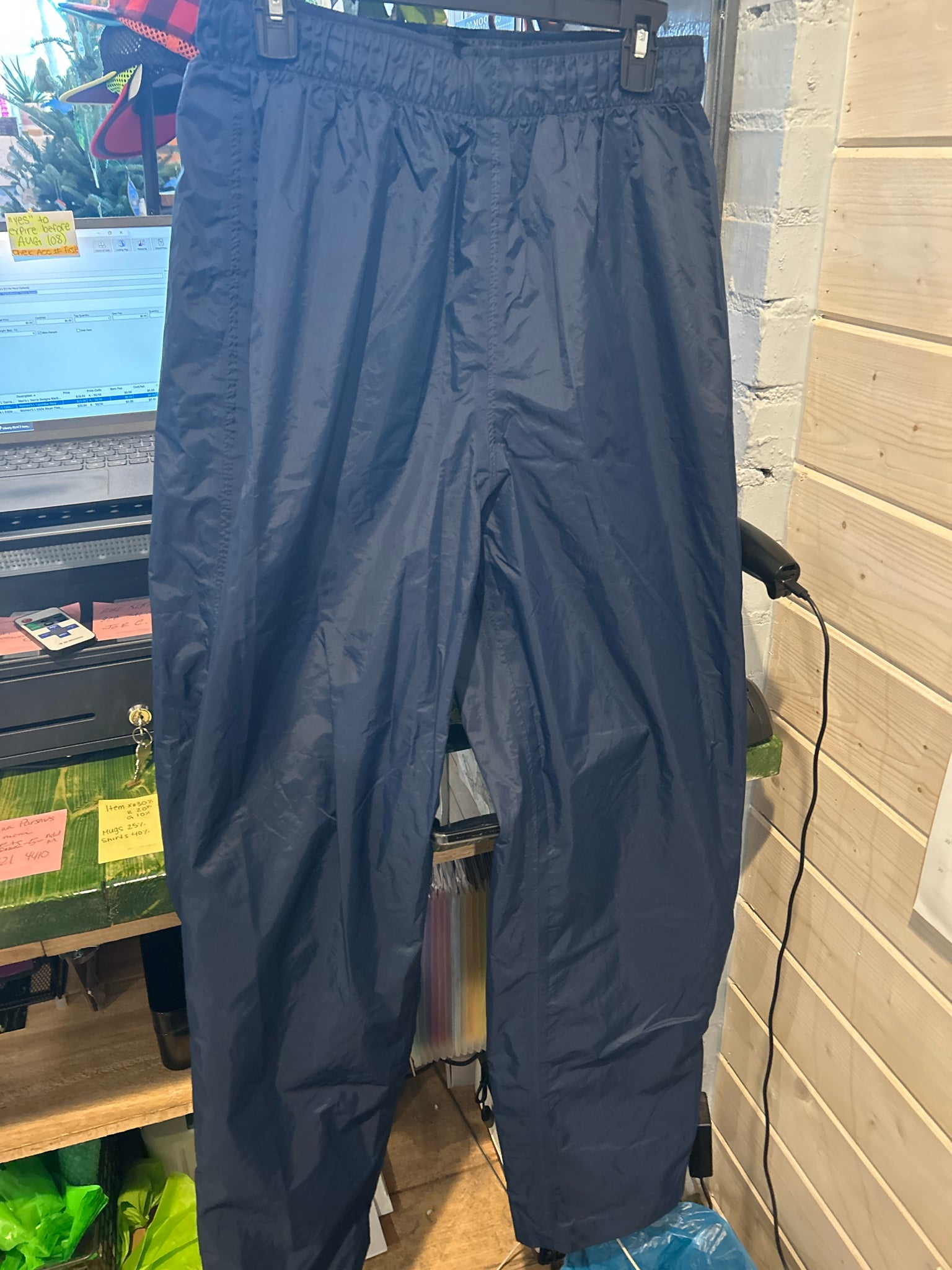 Size L Columbia Pants