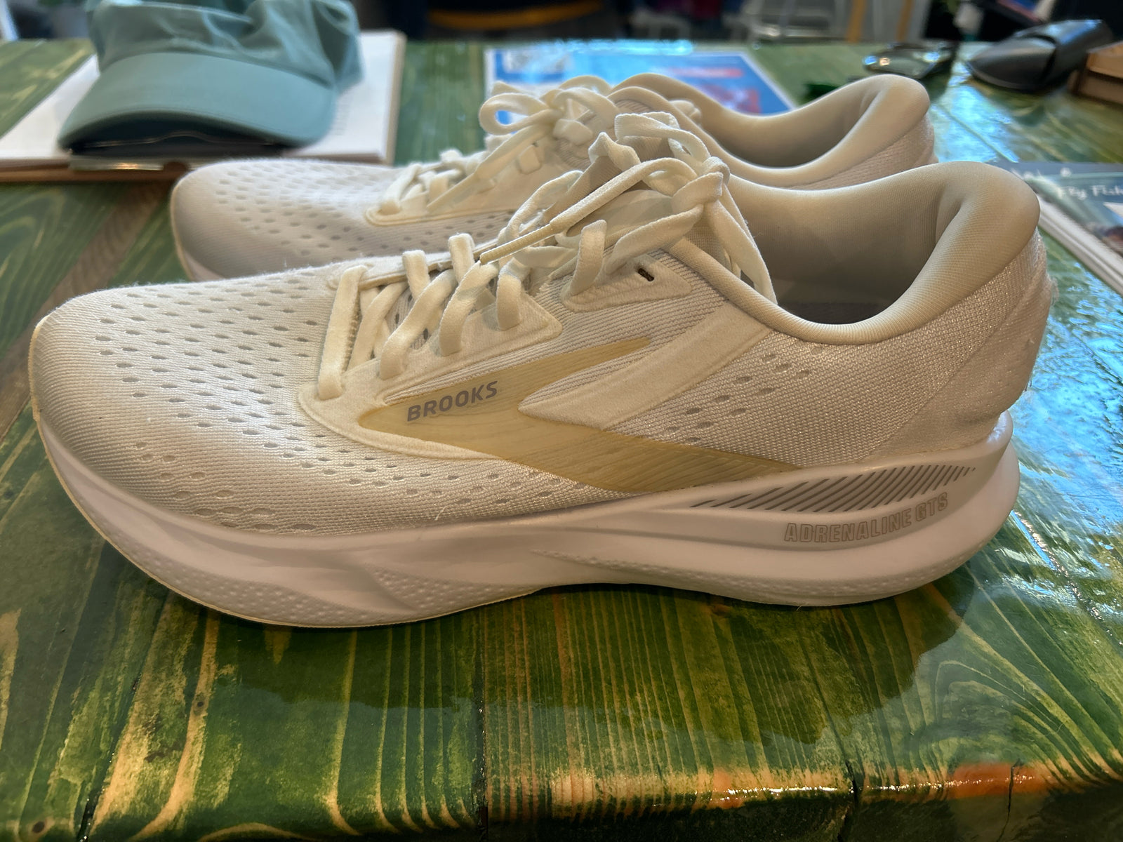 Brooks Size 9 Adrenaline GTS Running Shoes