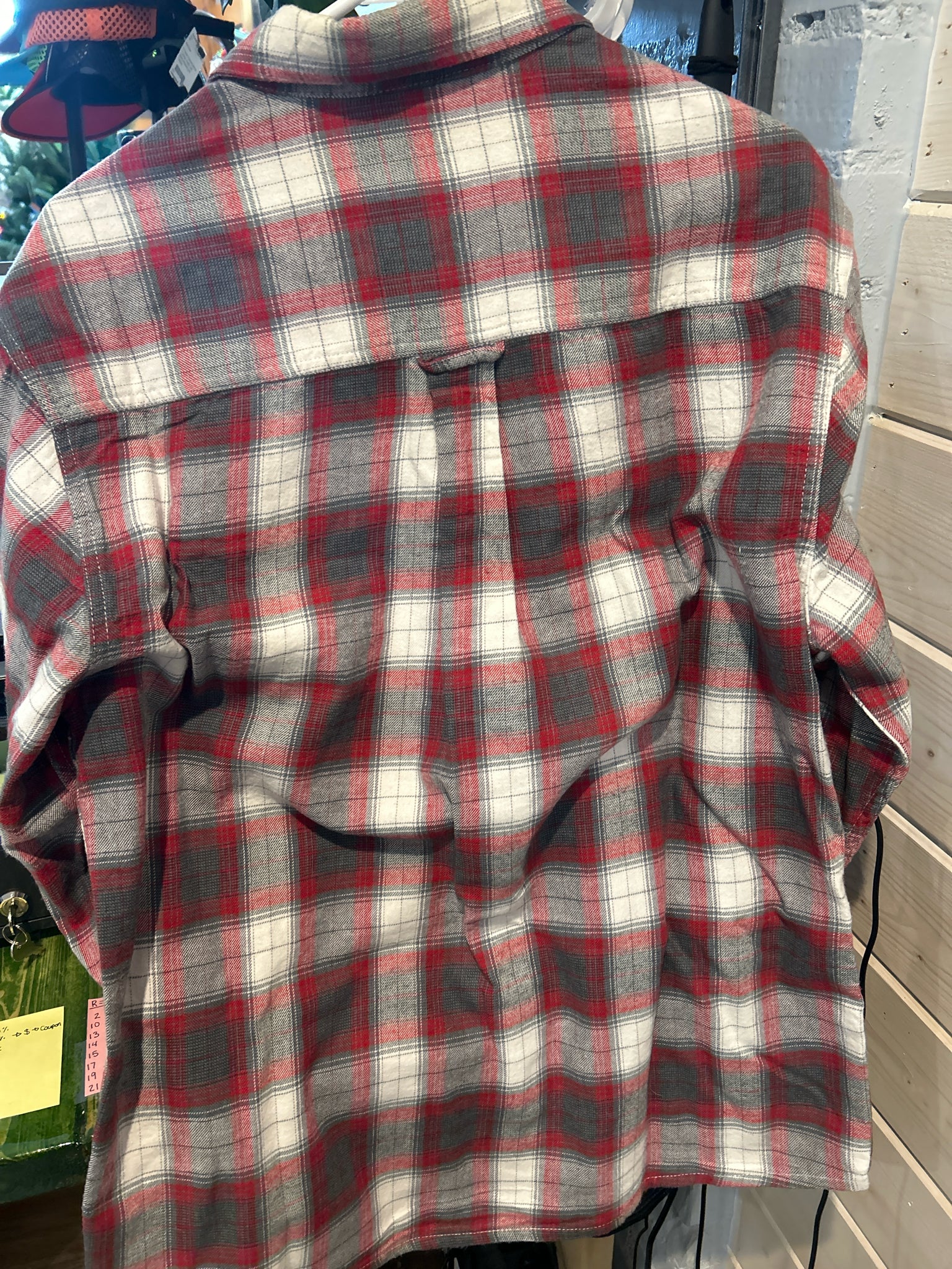 Field and Stream Size L Shirt