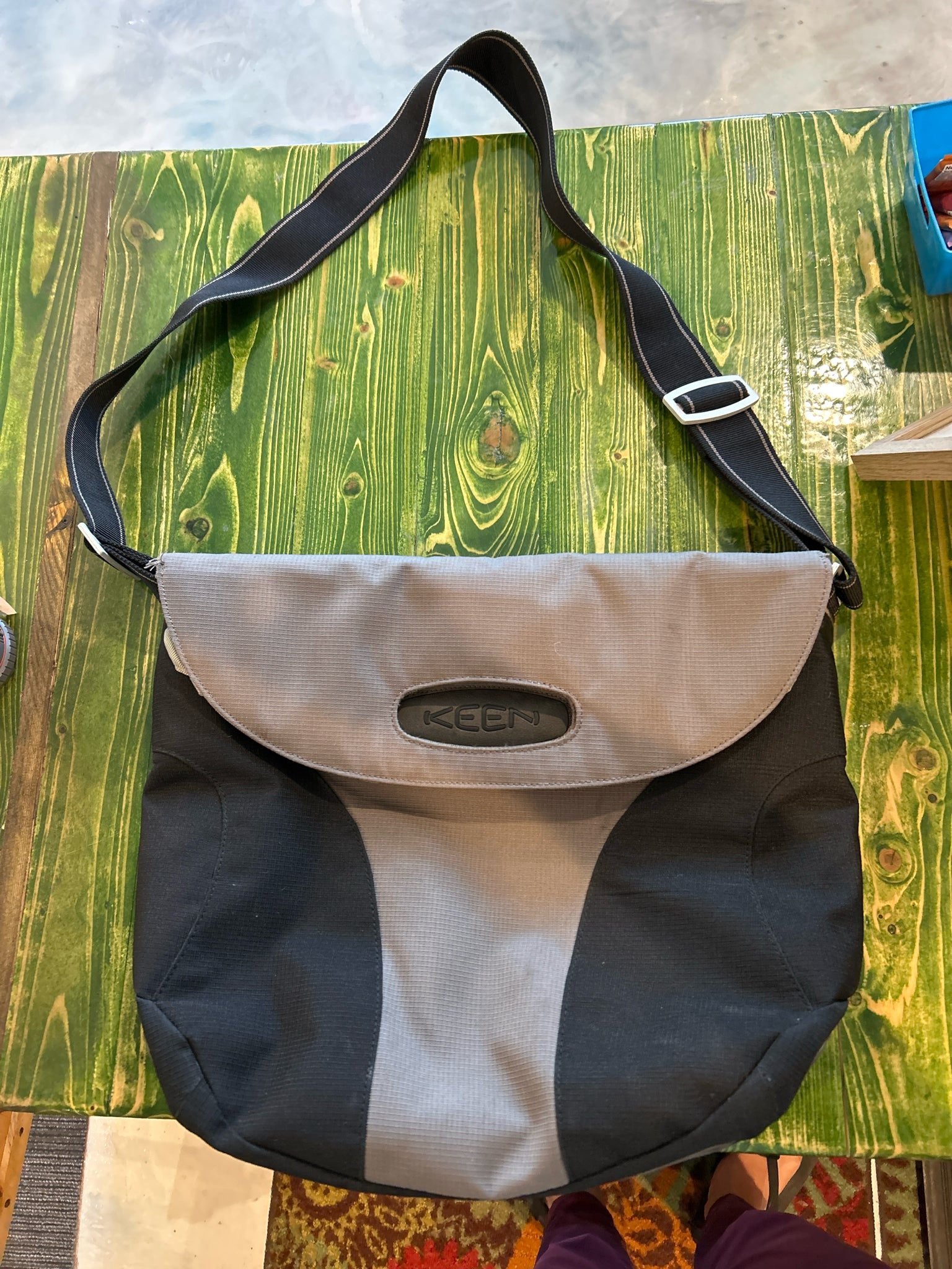 Keen Crossbody Purse