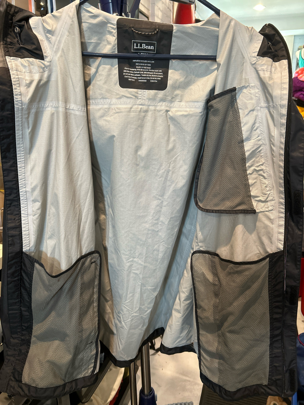 LL Bean Mens Tall Size L Rain Jacket