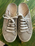 Taos Size 9 Tan Shoes