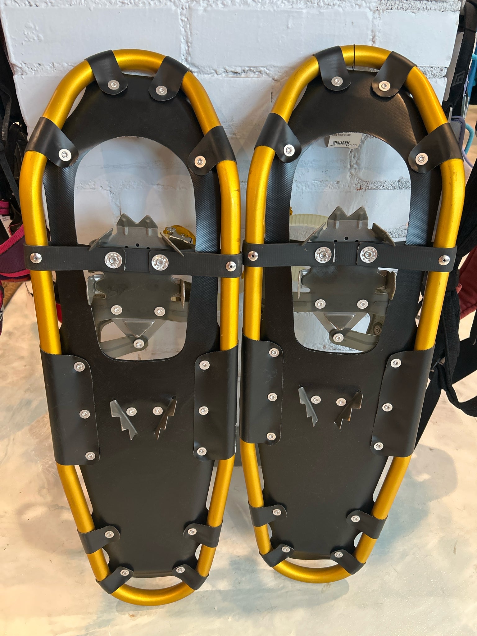 Atlas Snowshoes