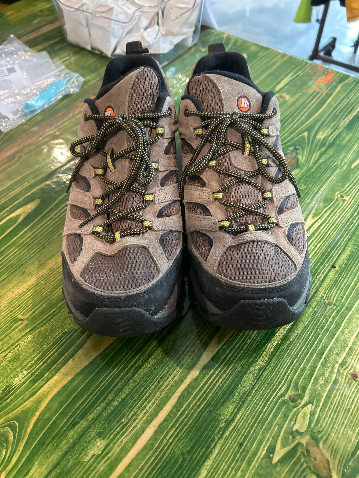 Men's Size 12 Wide Merrell Moab 3 Vent Hiking Shoes
