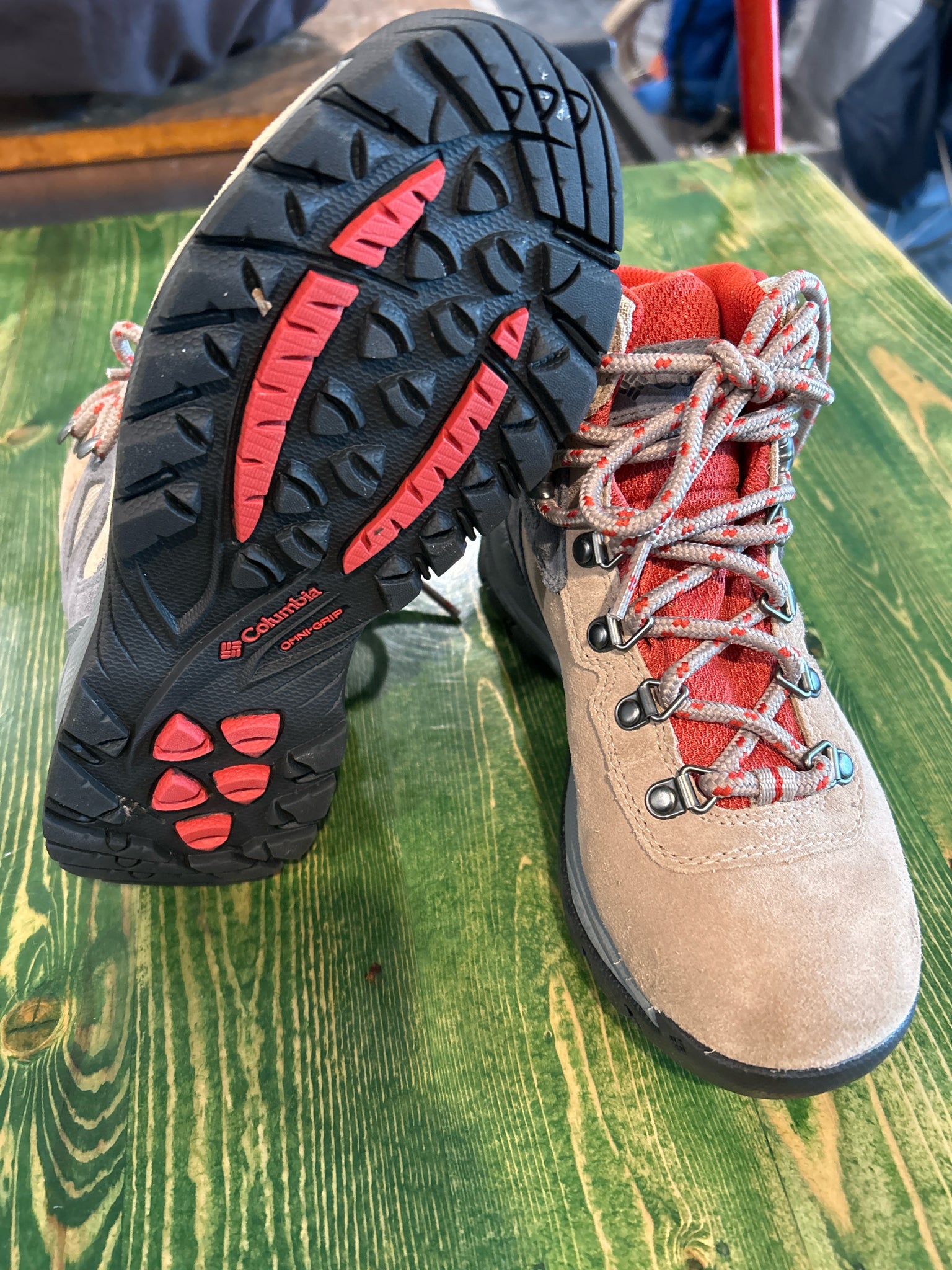5 Columbia hiking shoe