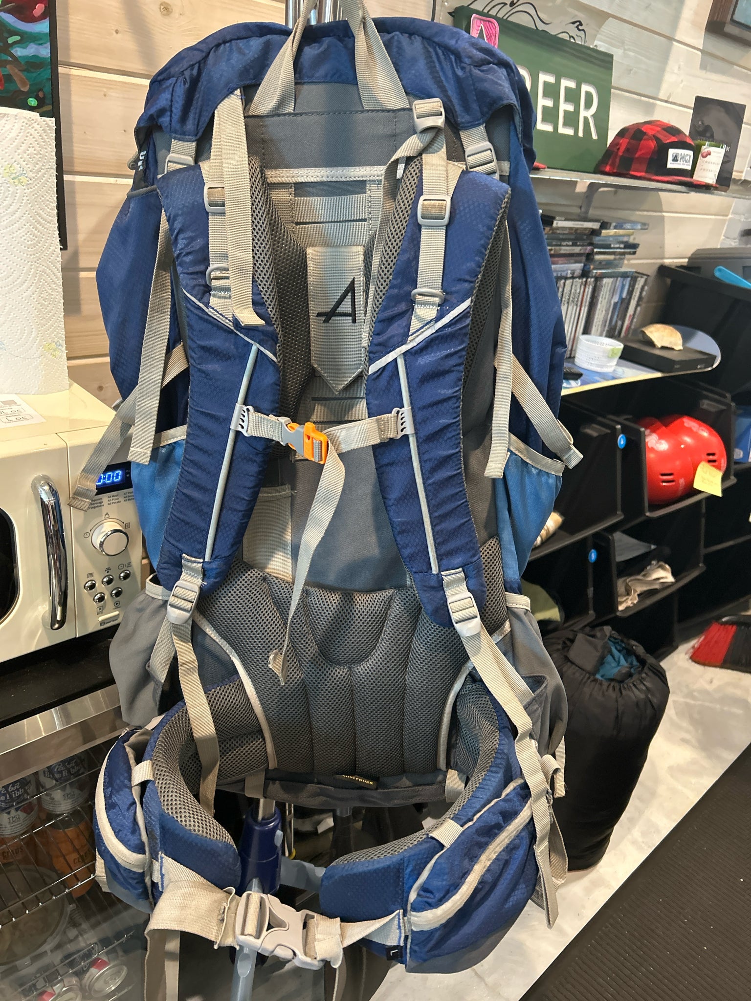 Alps Mountaineering Caldera 4500  Backpack