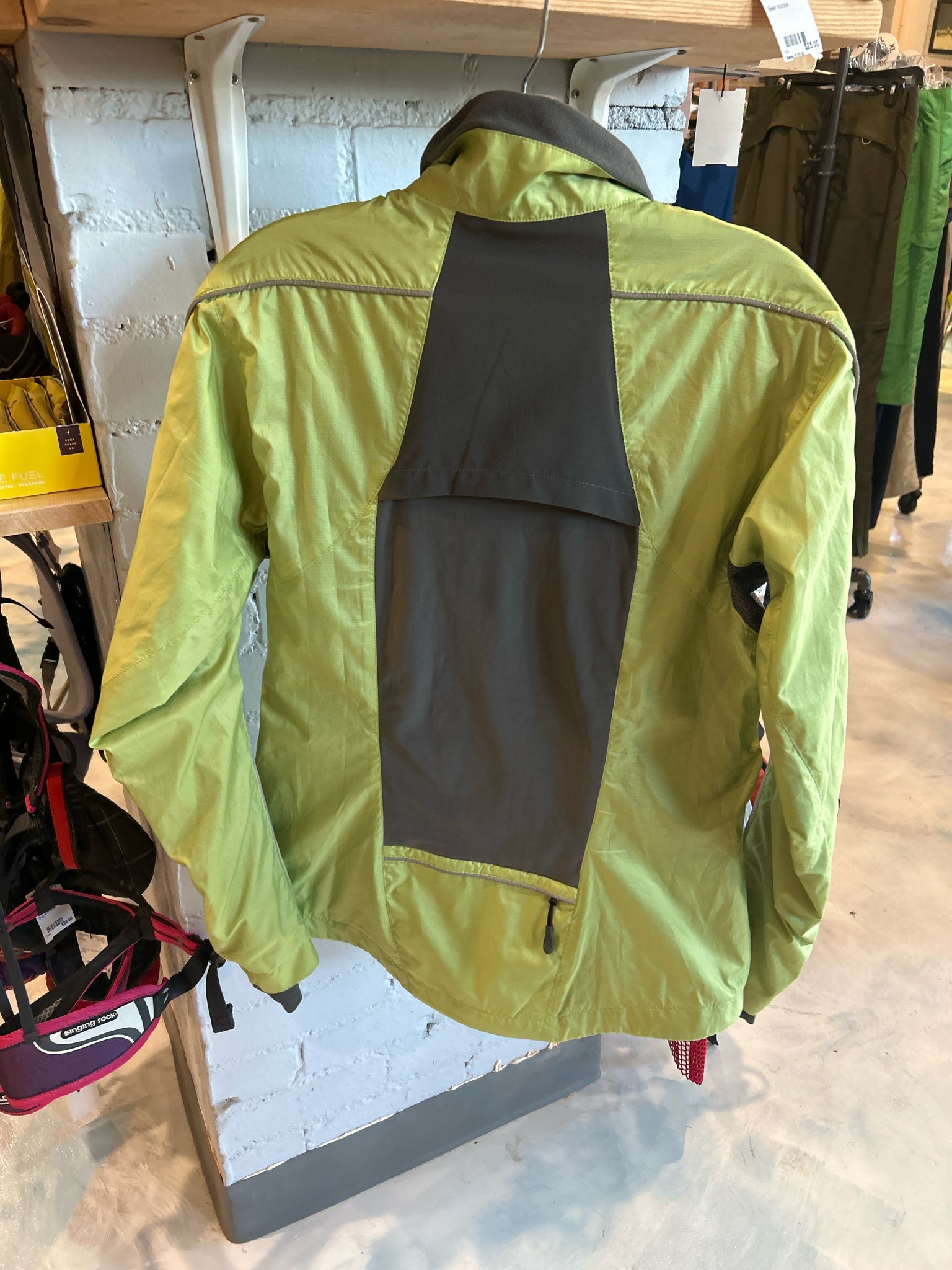 Salomon Windbreaker full zip womens medium