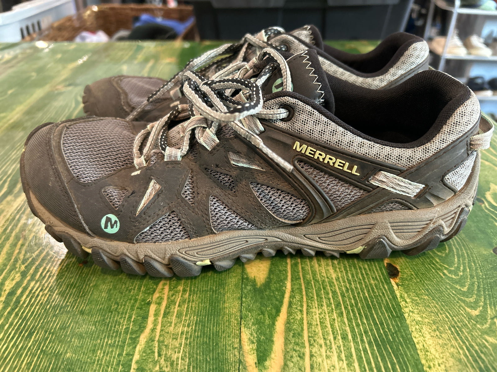Merrell Womens Size 9.5 Charcoal Shoes