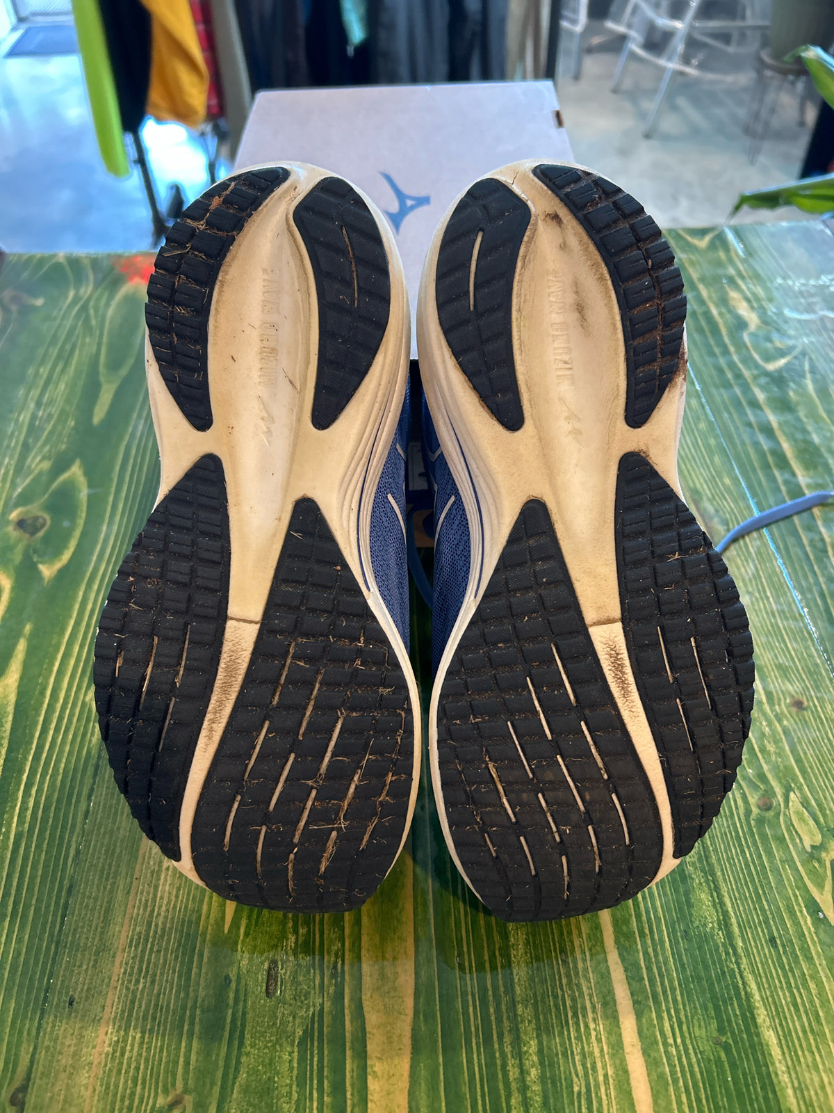 Women's Size 8.5 Mizuno Wave Rider 29 Running Shoes