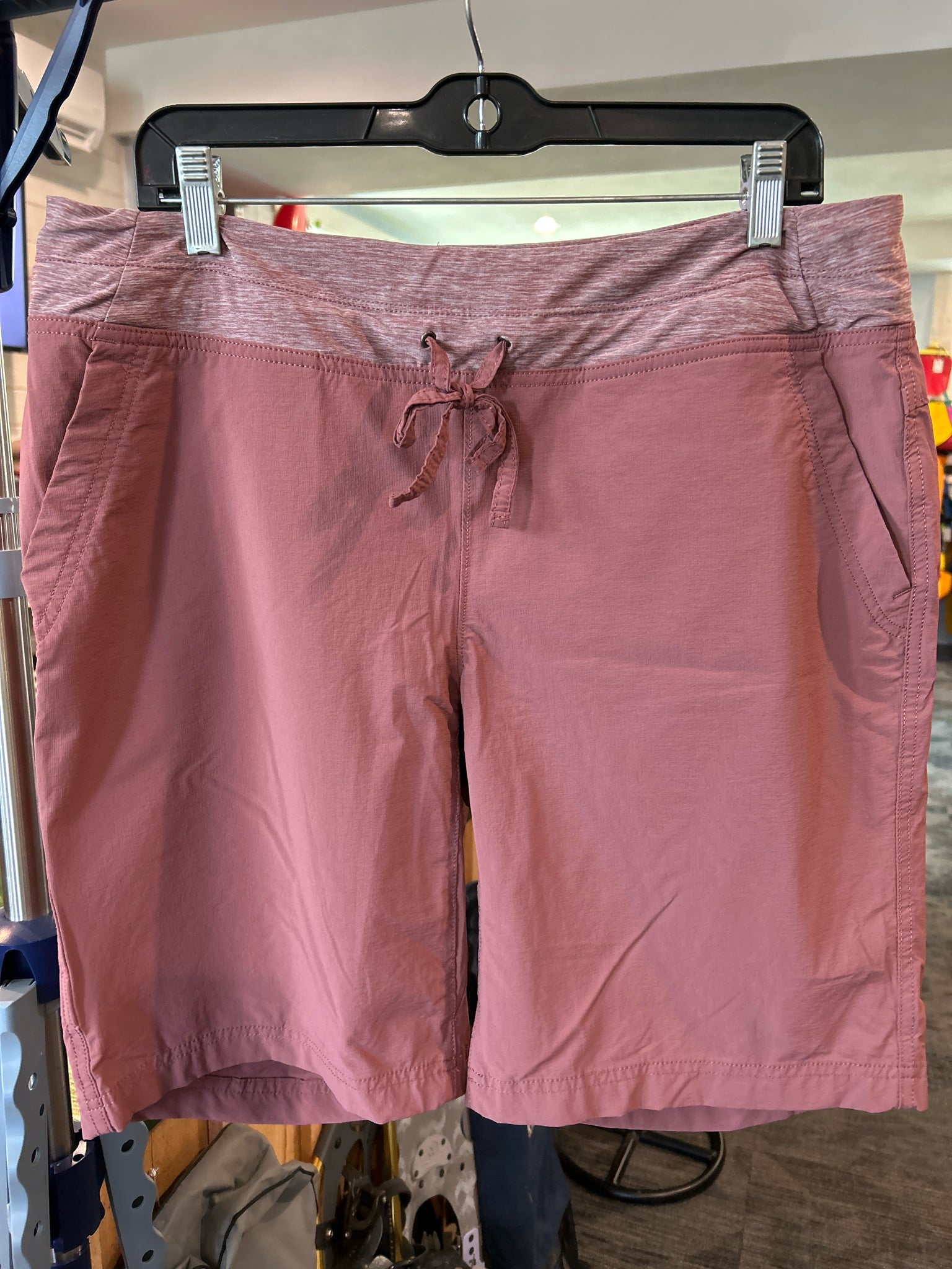 Size 14 Duluth Trading Co  Armachillo Cooling Shorts