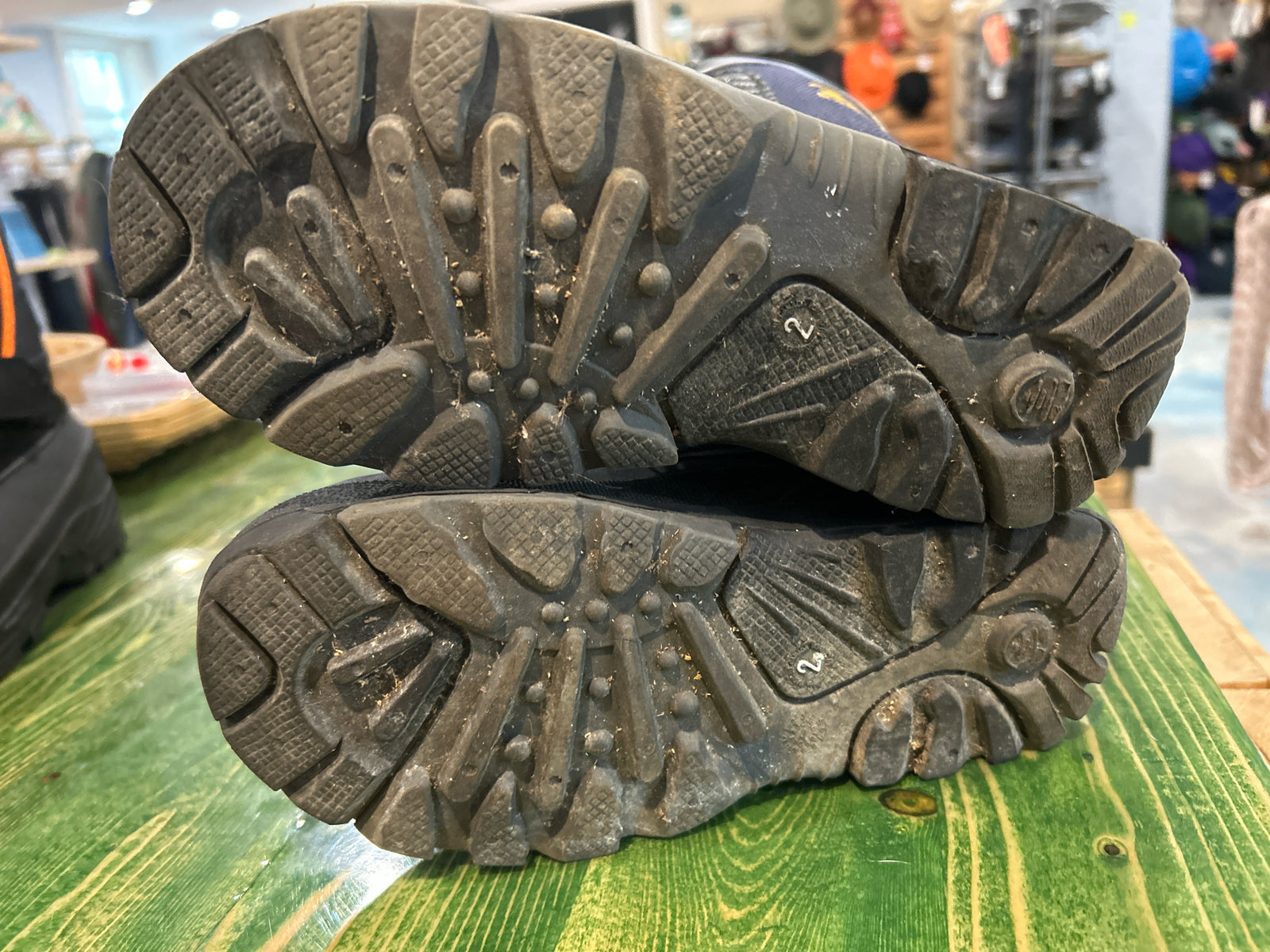 Kamik Size 2 Black Kids shoes