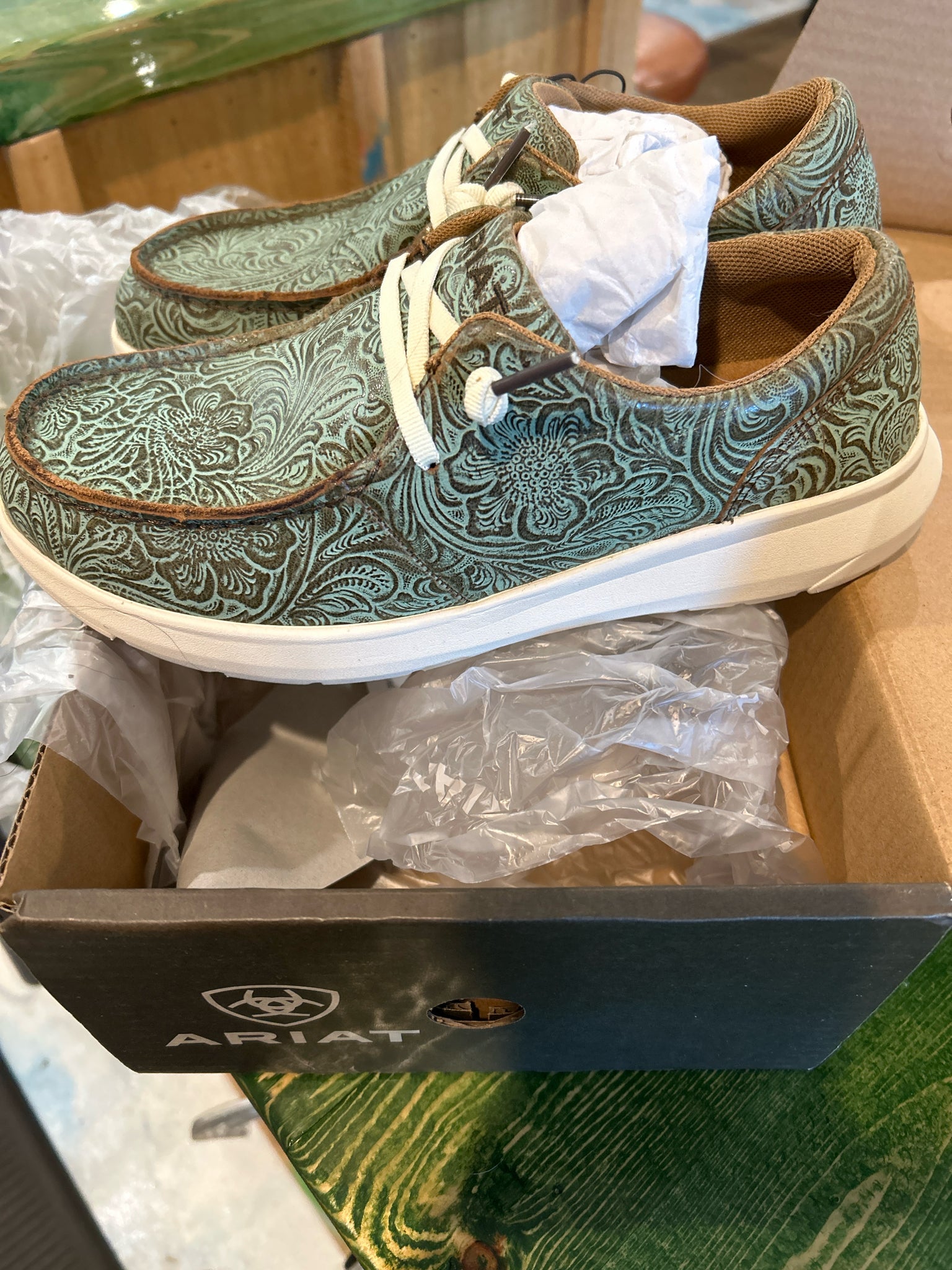 Ariat Size 7.5 Green Shoes