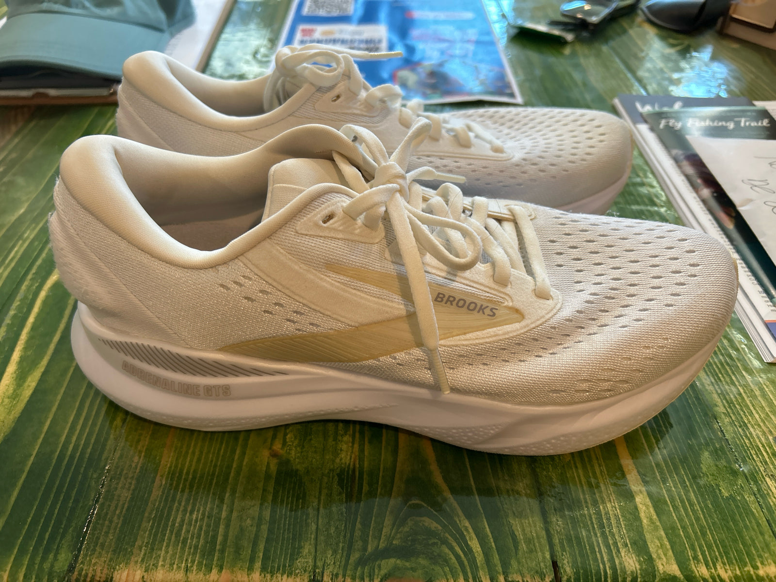 Brooks Size 9 Adrenaline GTS Running Shoes