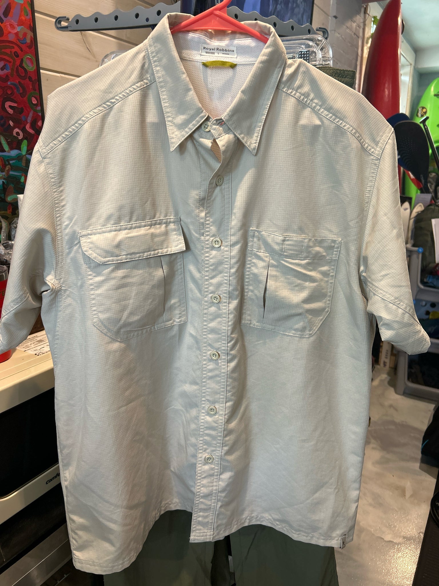Size L Royal Robbins Short Sleeve Vented Hiking Shirt