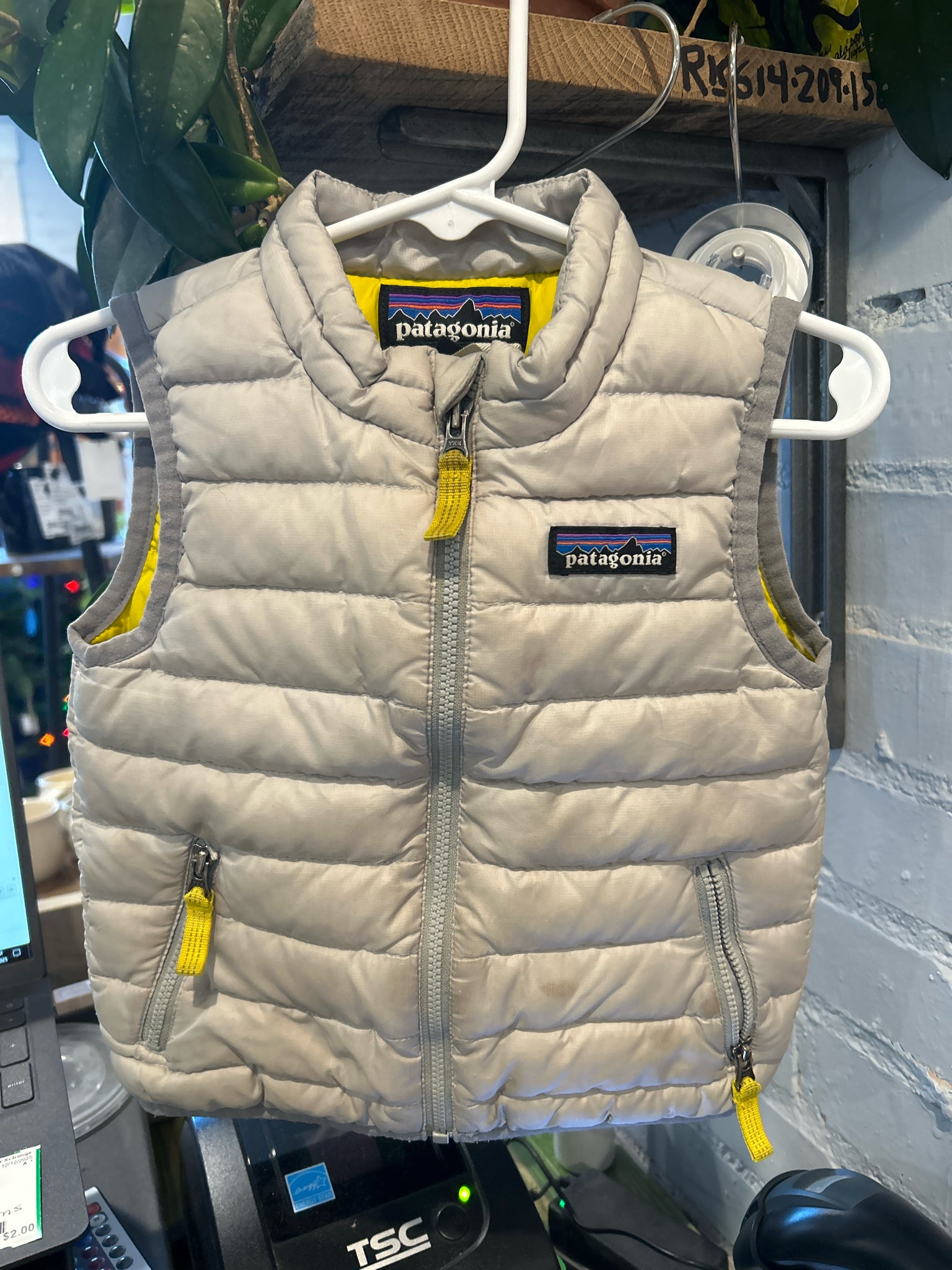 Patagonia Size 12-18M Grey Kids Clothes