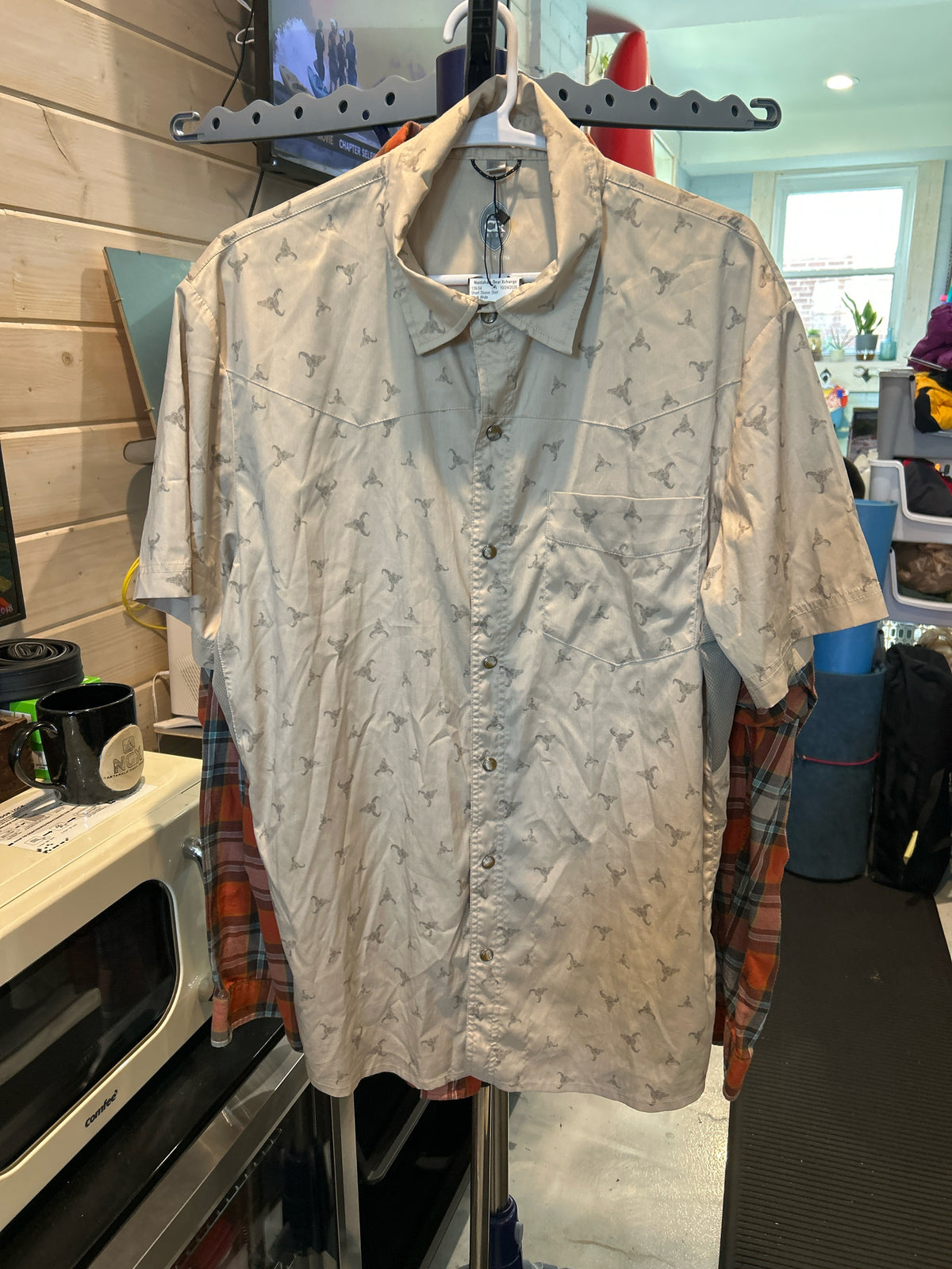 Men's Size XL Club Ride Button Up Short Sleeve Shirt