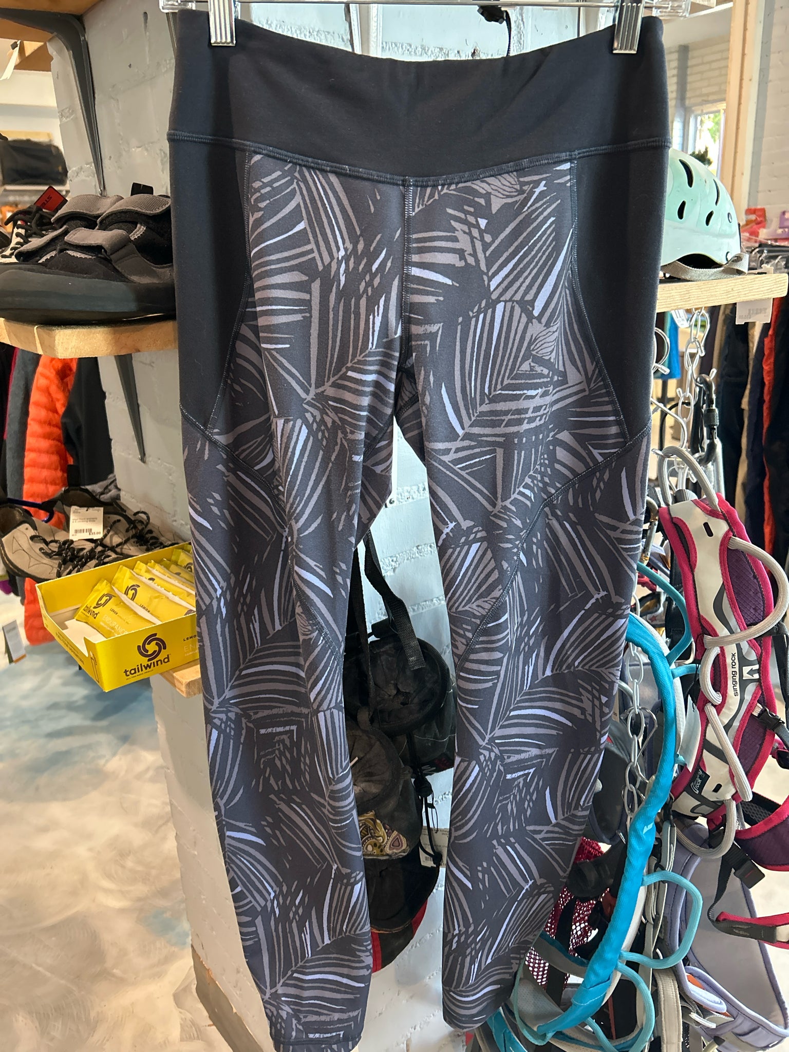 Size M Patagonia Centered Crop Leggings