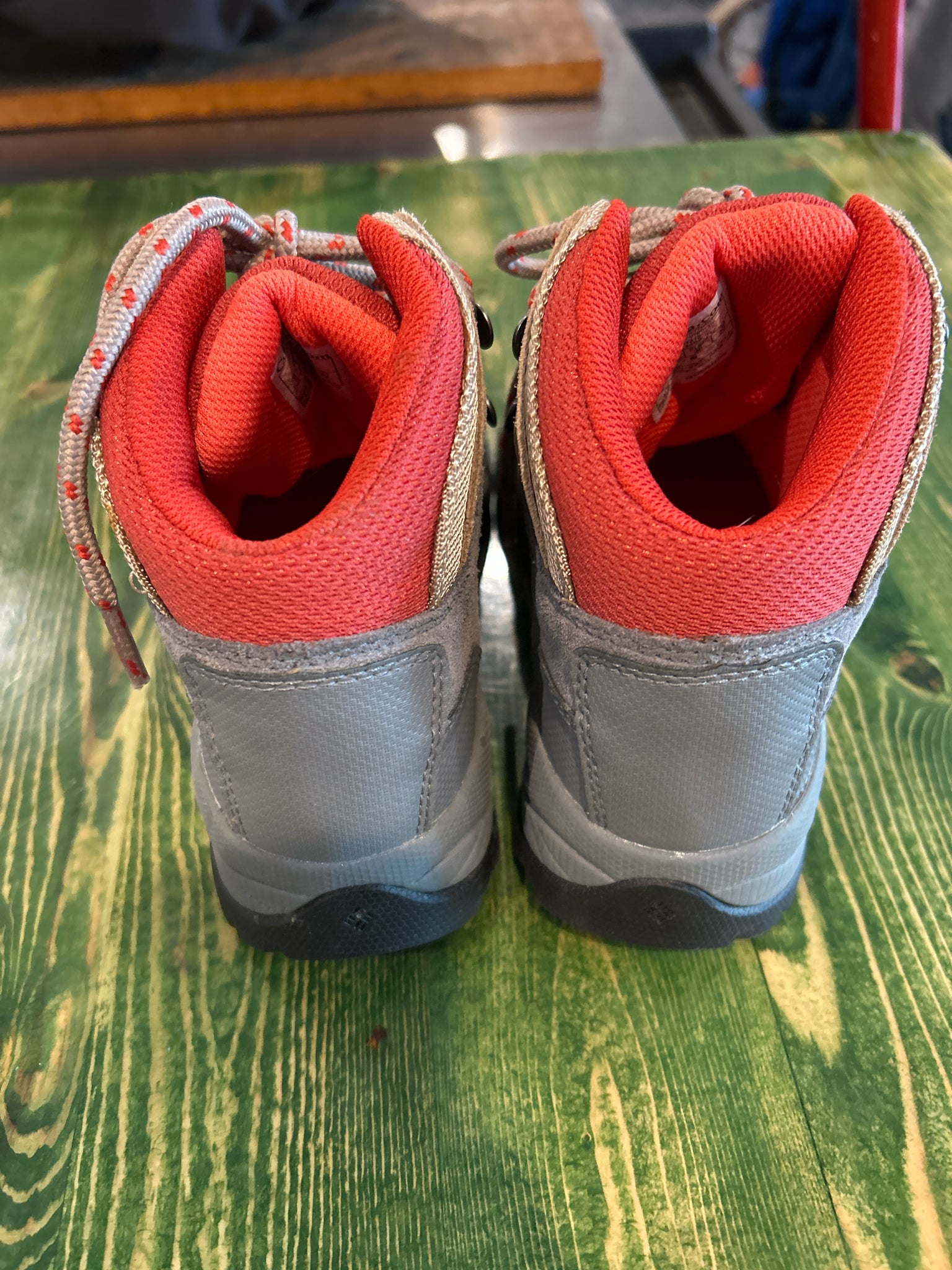 5 Columbia hiking shoe