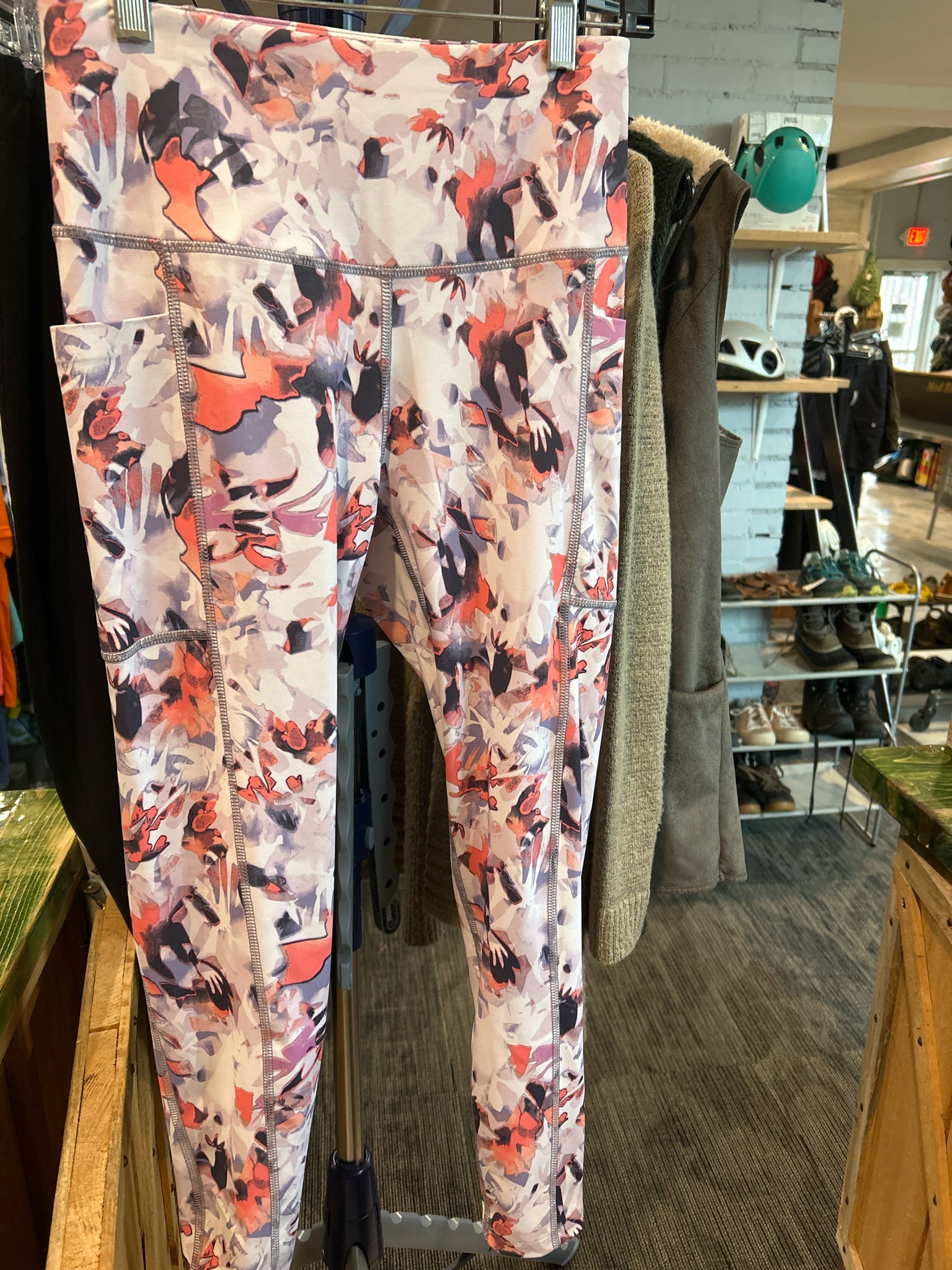 Size S Apana Leggings