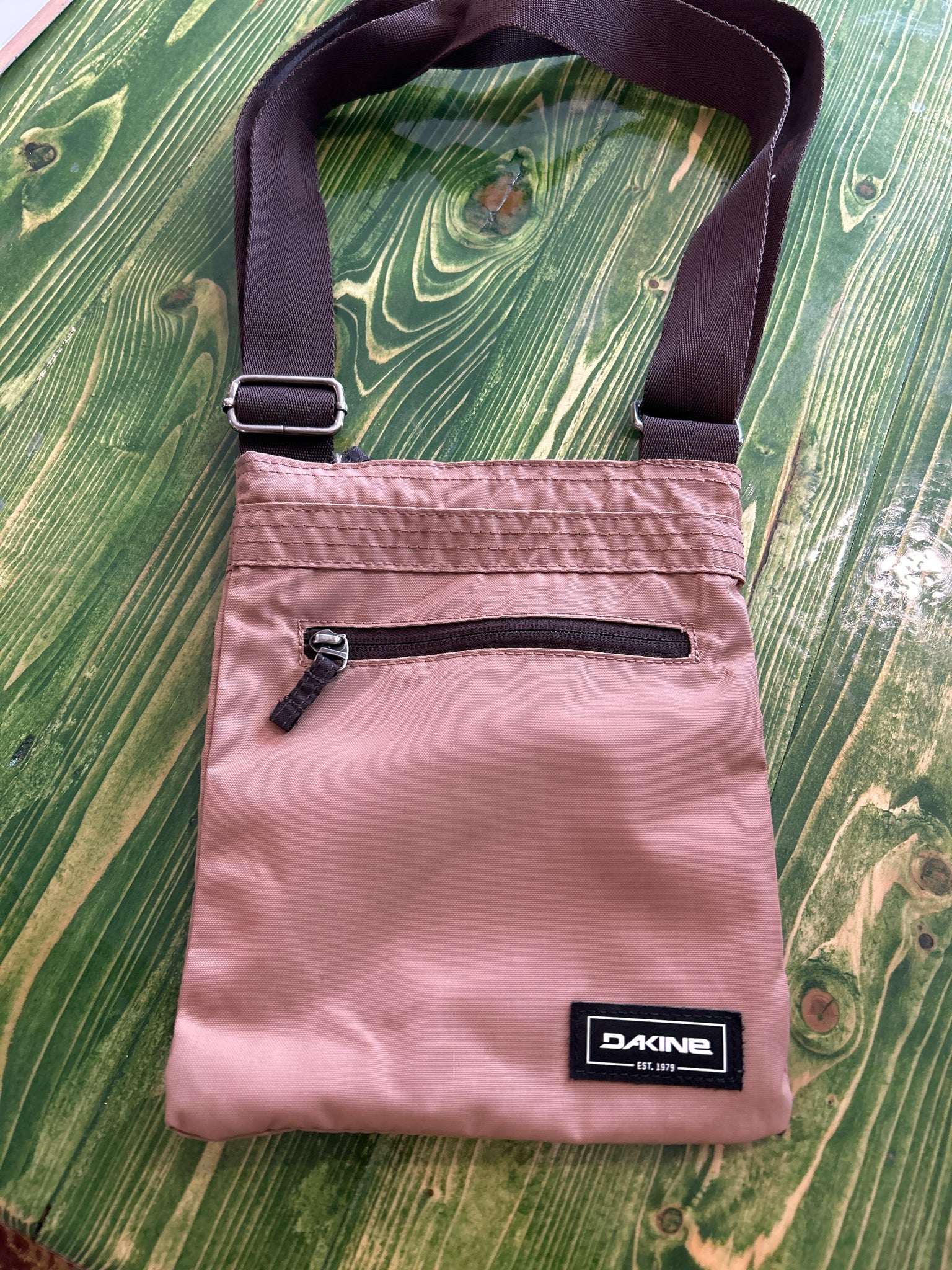 Dakine Jive crossbody bag
