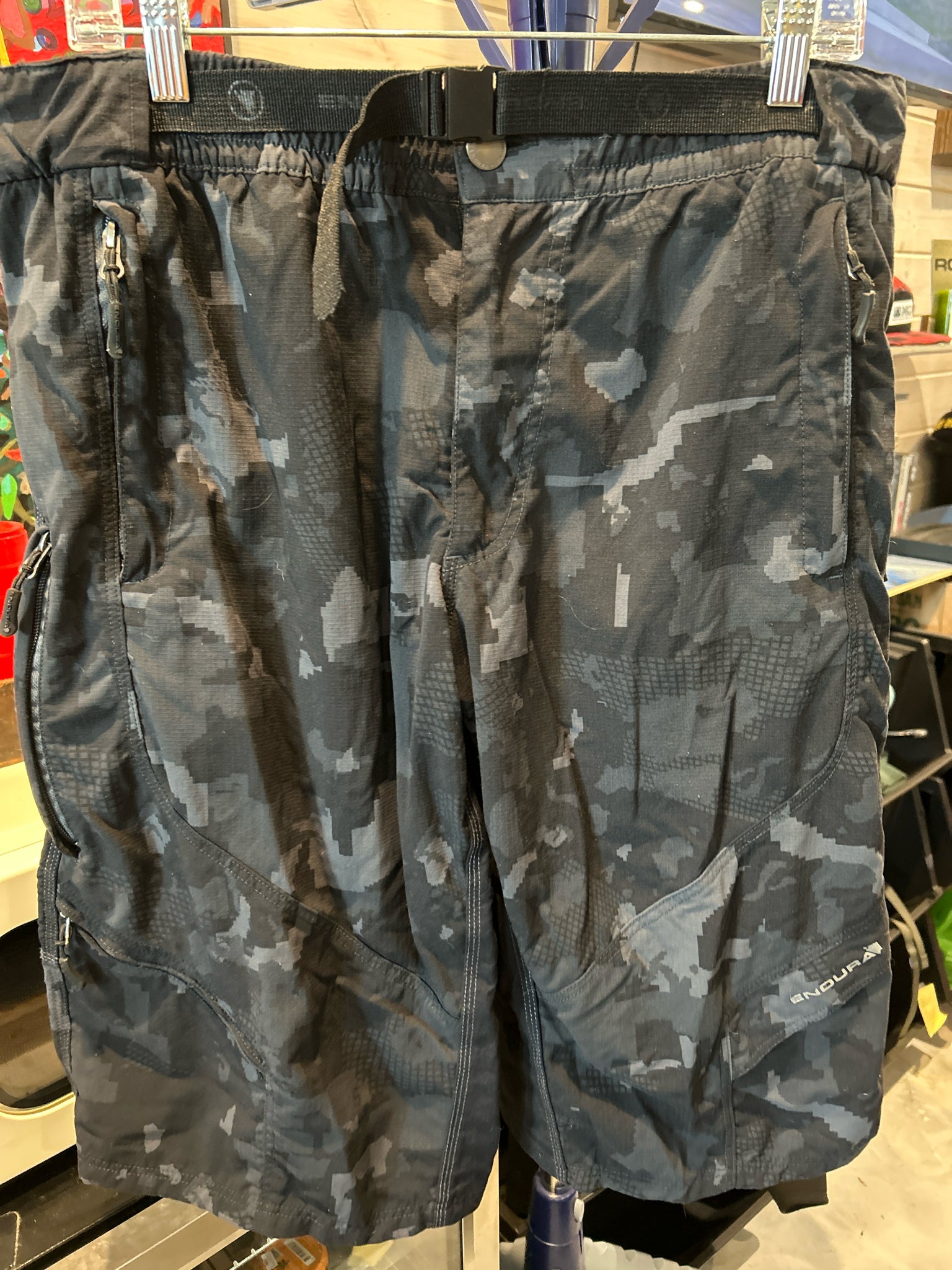 Size XXL Endura Shorts