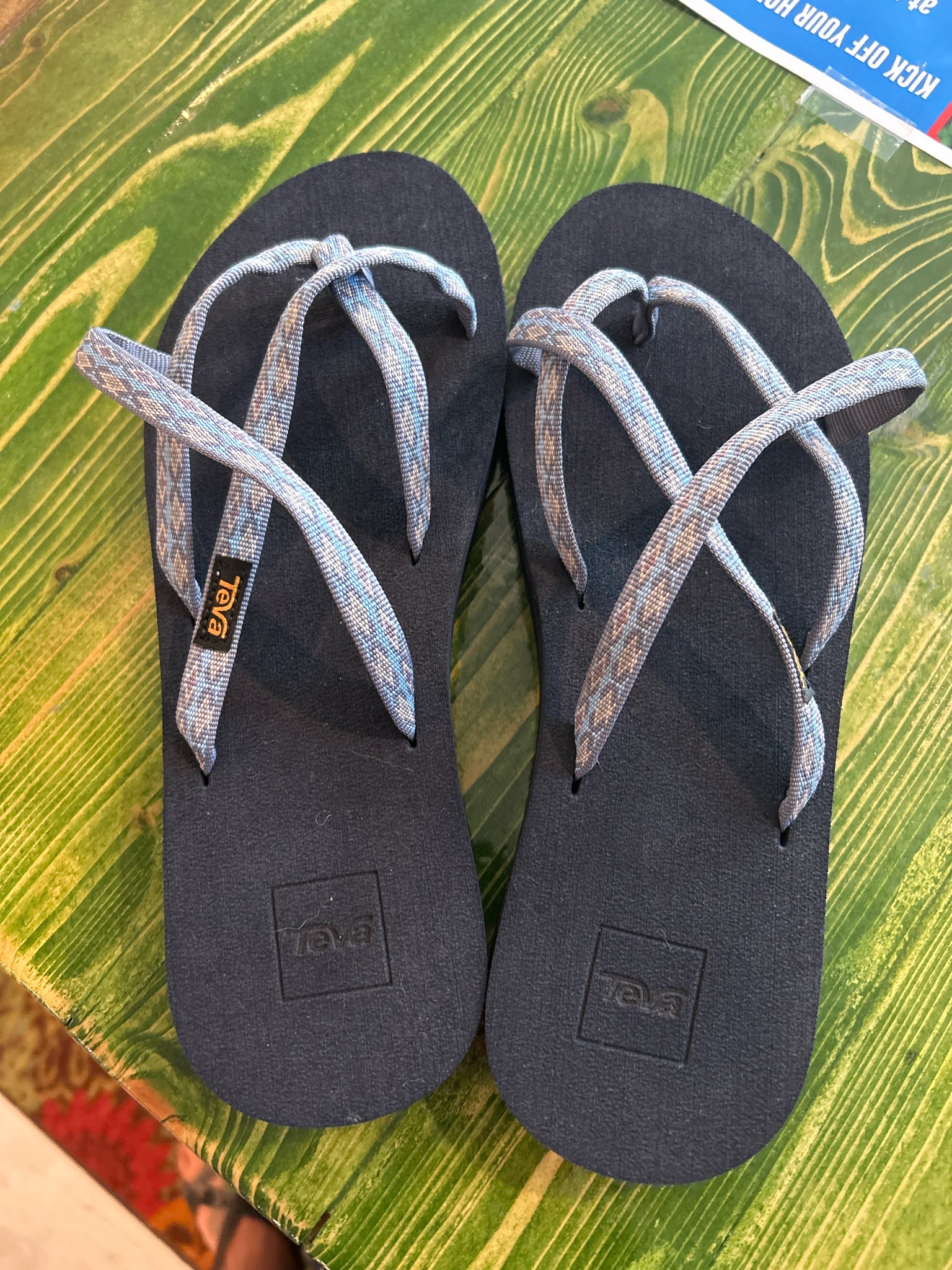 10 Teva Olowahu Flip-flop Sandals