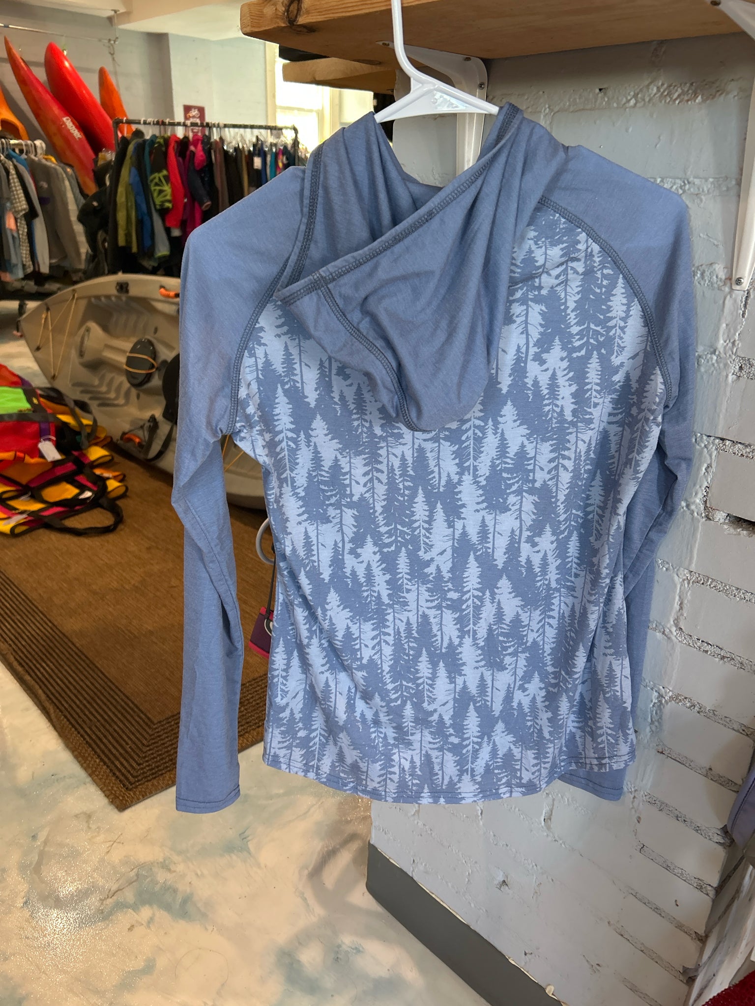 Jack and Sage womens  featherlight hoodie size S