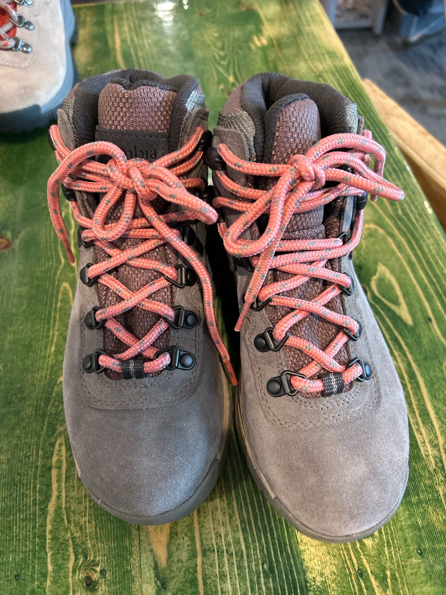 5 Columbia hiking shoe