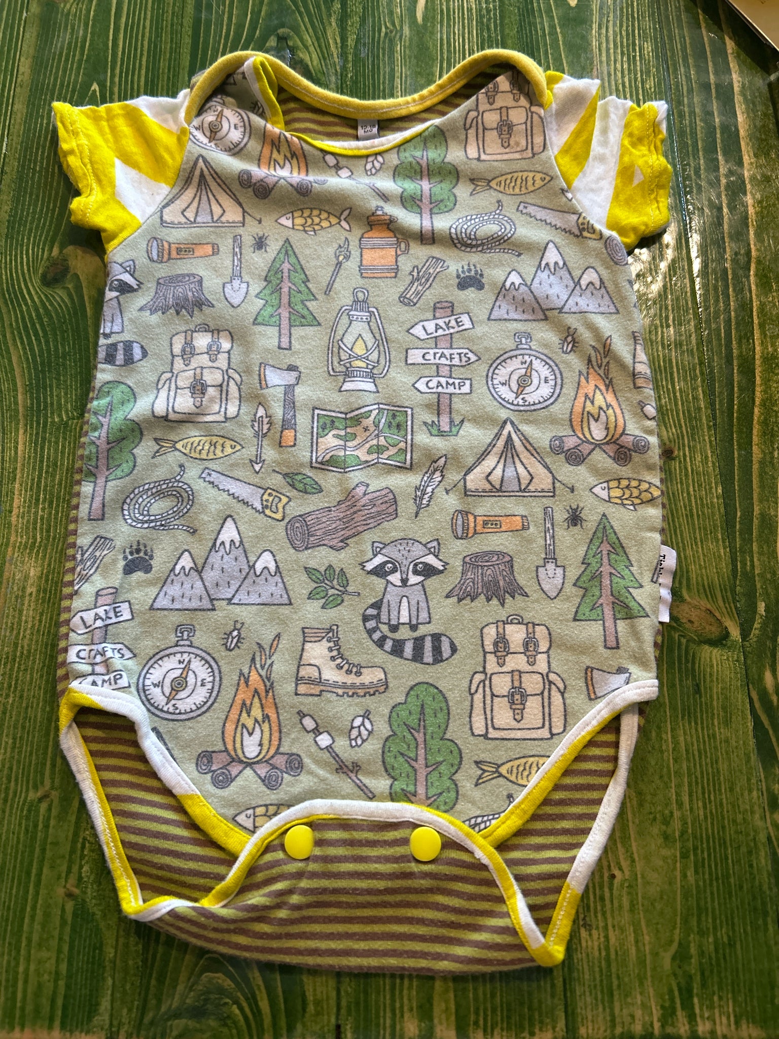 Size 12-18M Kids Clothes