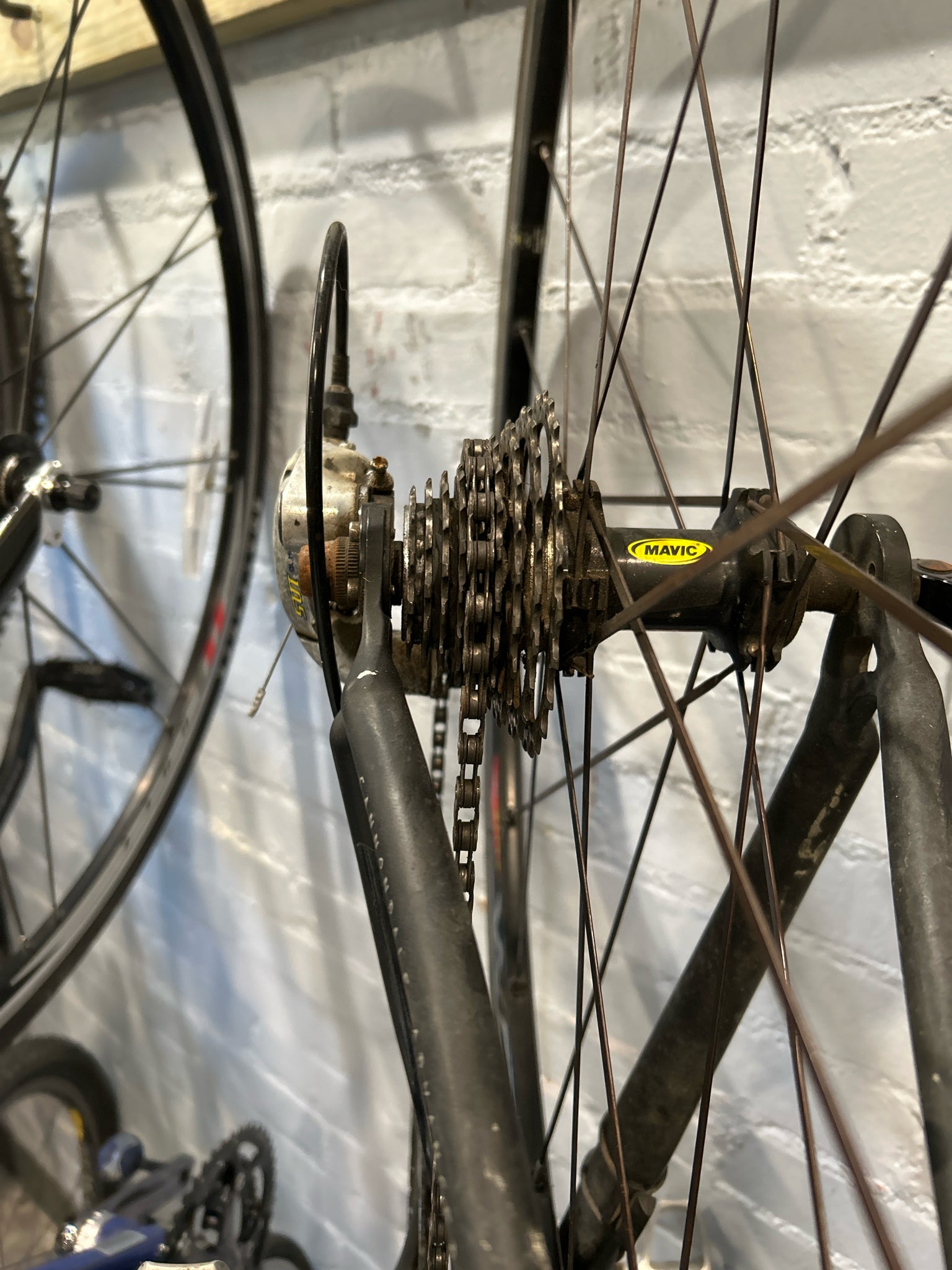 Cannondale R600 Road Bike