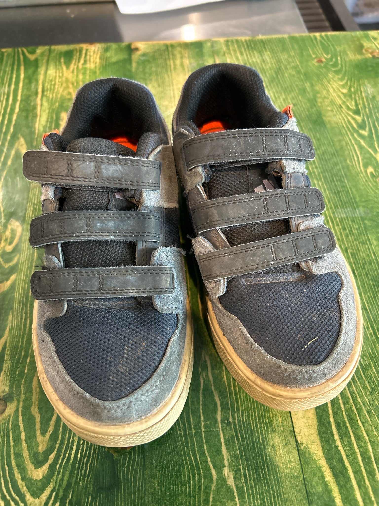 Five Ten Size 13.5 Blue Kids shoes