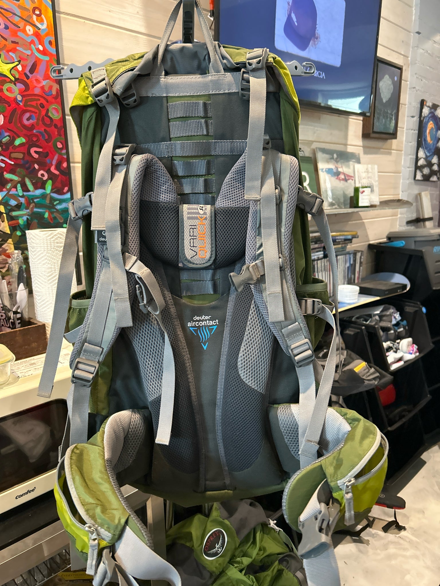 Deuter ACT Lite 60+10 SL Backpack