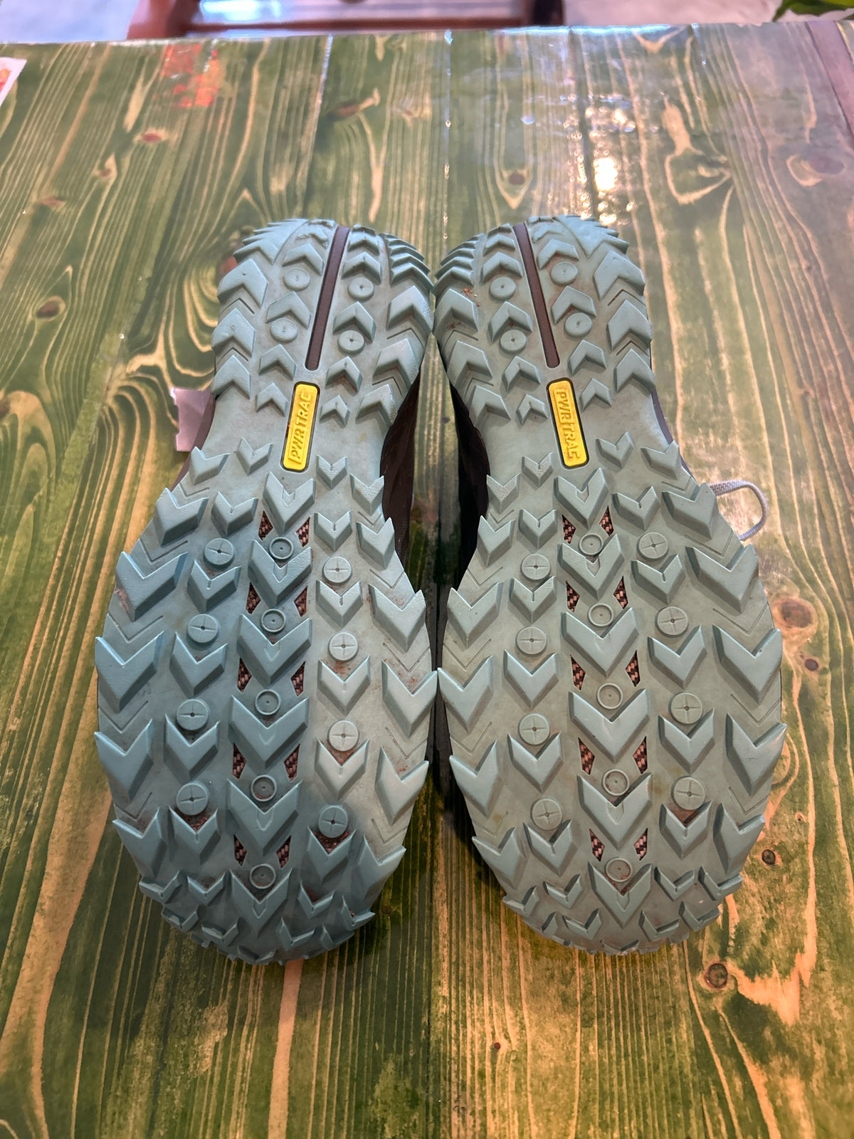 Women's Size 8.5 Saucony Peregrine Trail Running Shoes