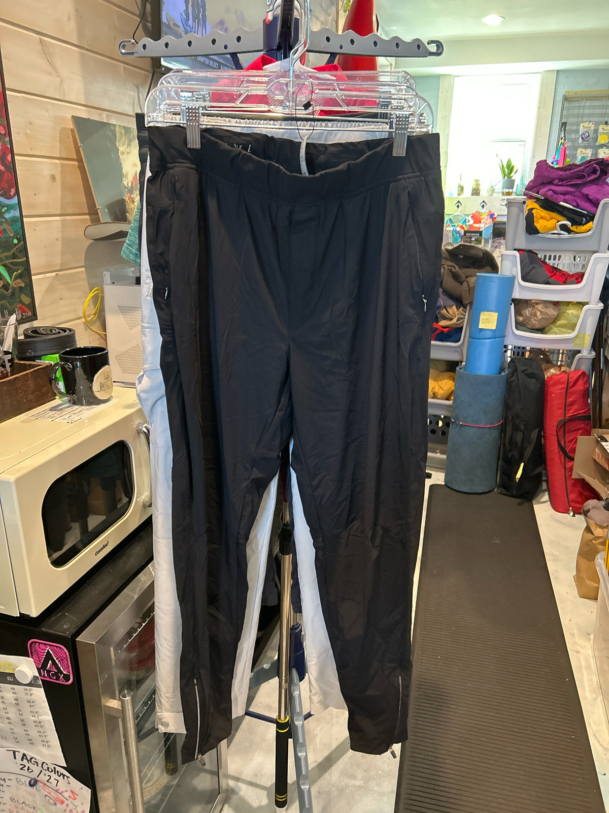 Women's Size Lg. Kenneth Cole Jogging Pants
