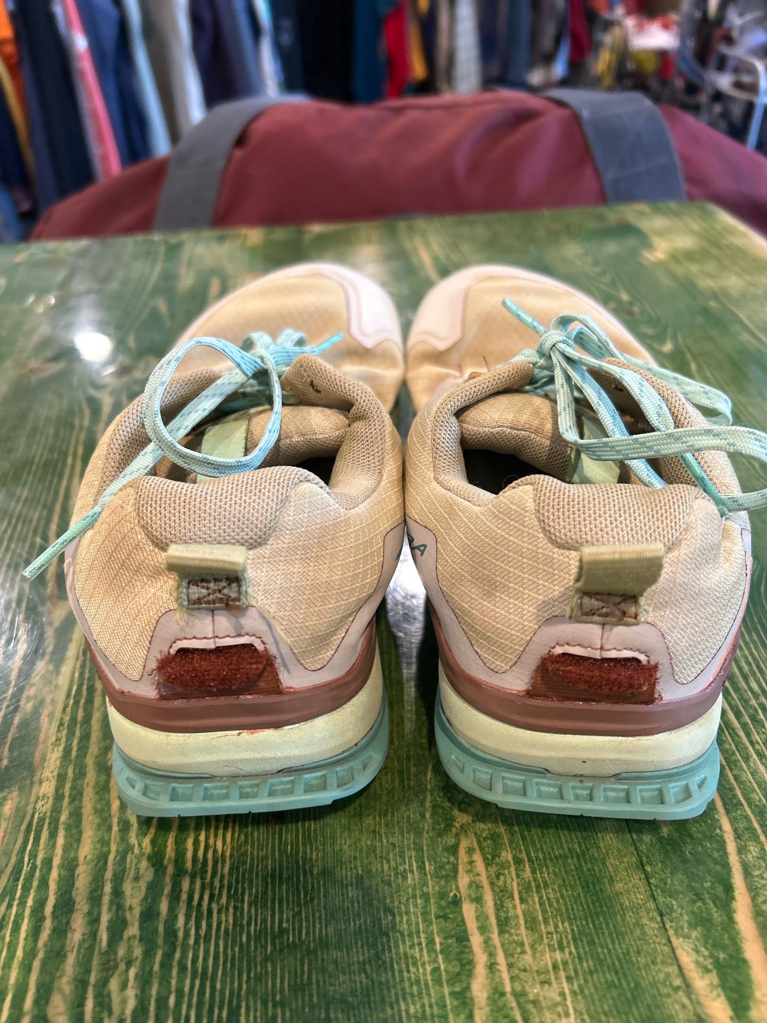 Altra Lone Peak Womens 9 Running Shoes