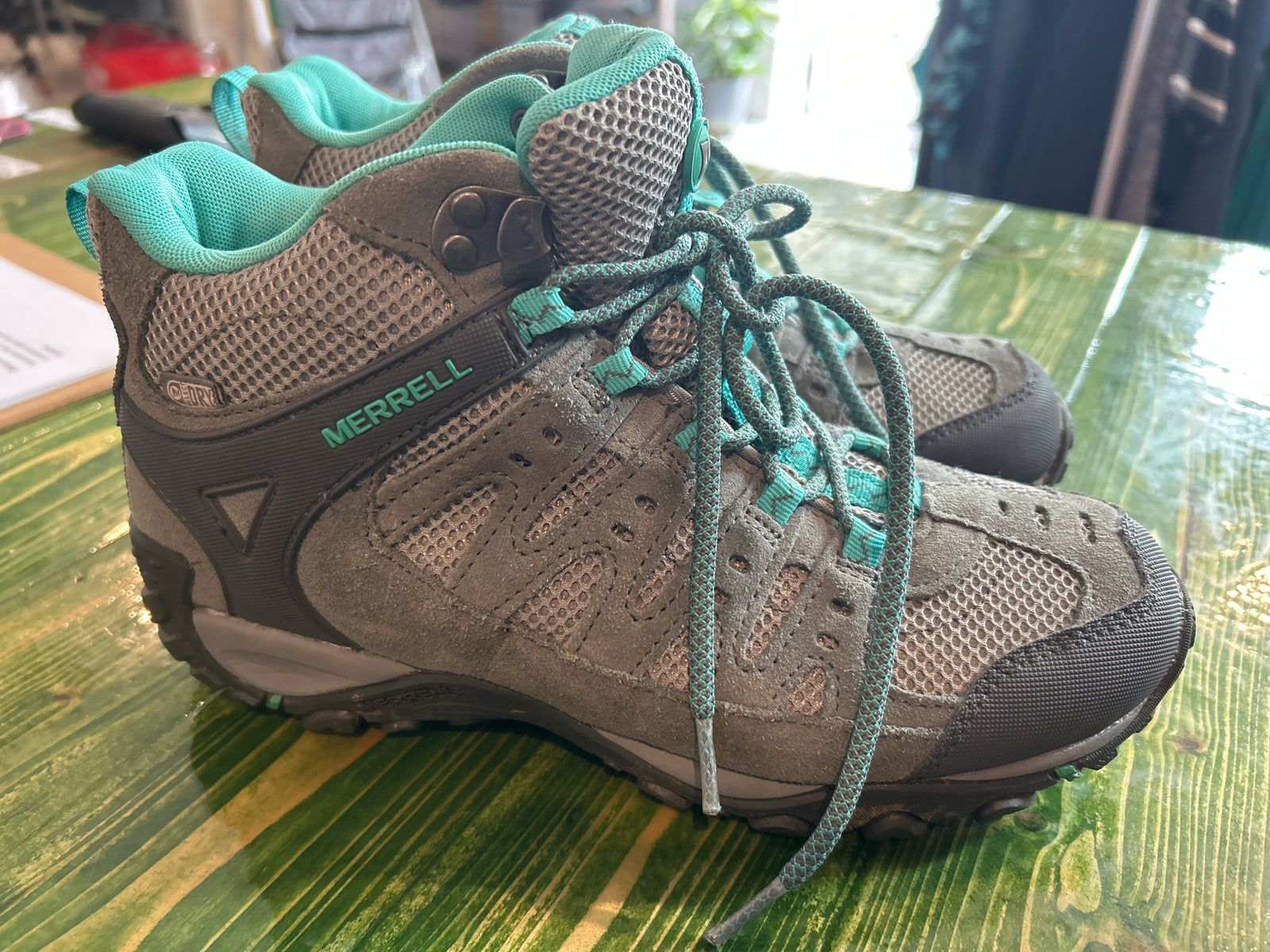 Merrell Accentor 2 Mid Ventilator Hiking Boots