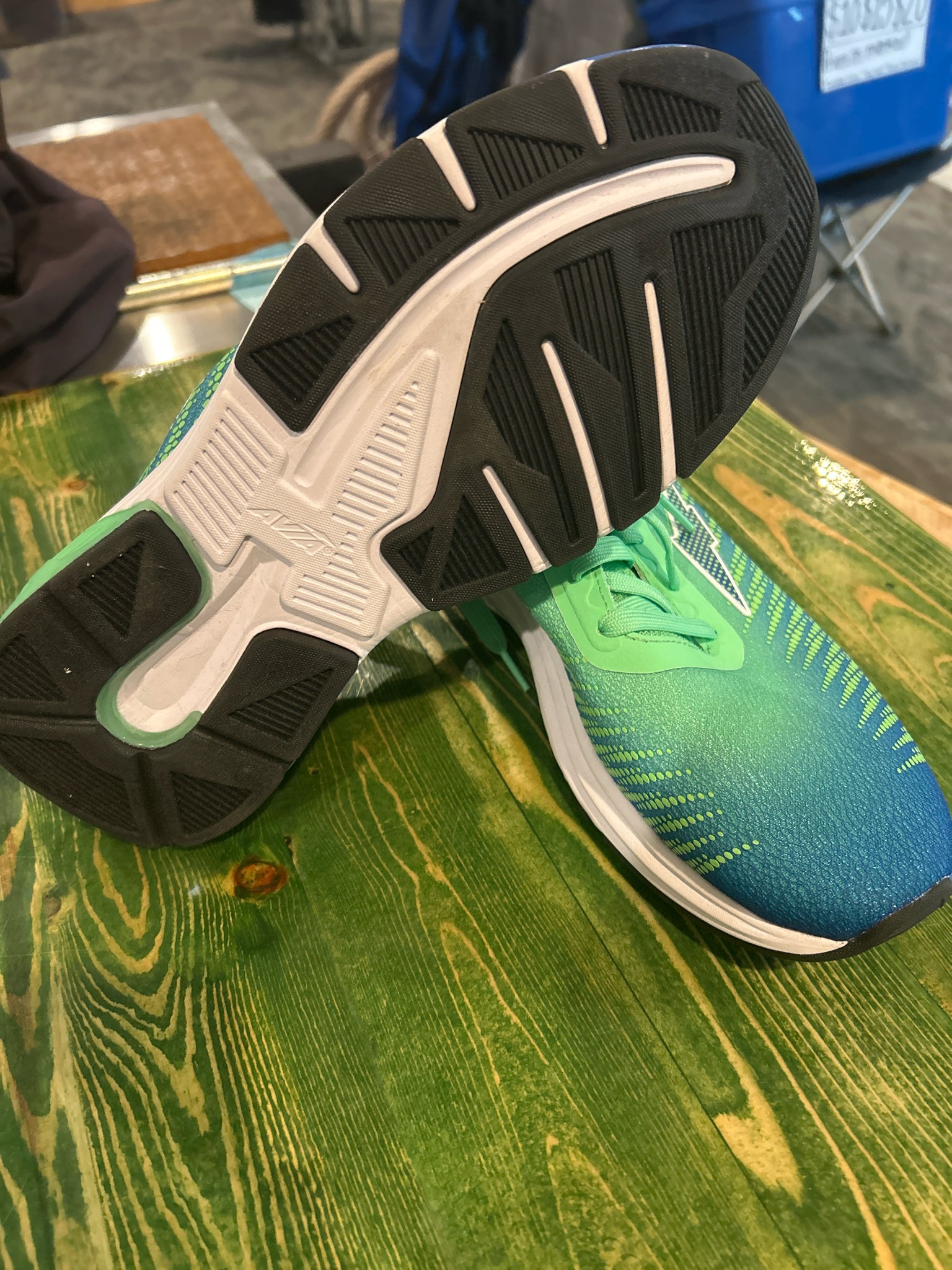 Avia Size 10.5 Green Shoes