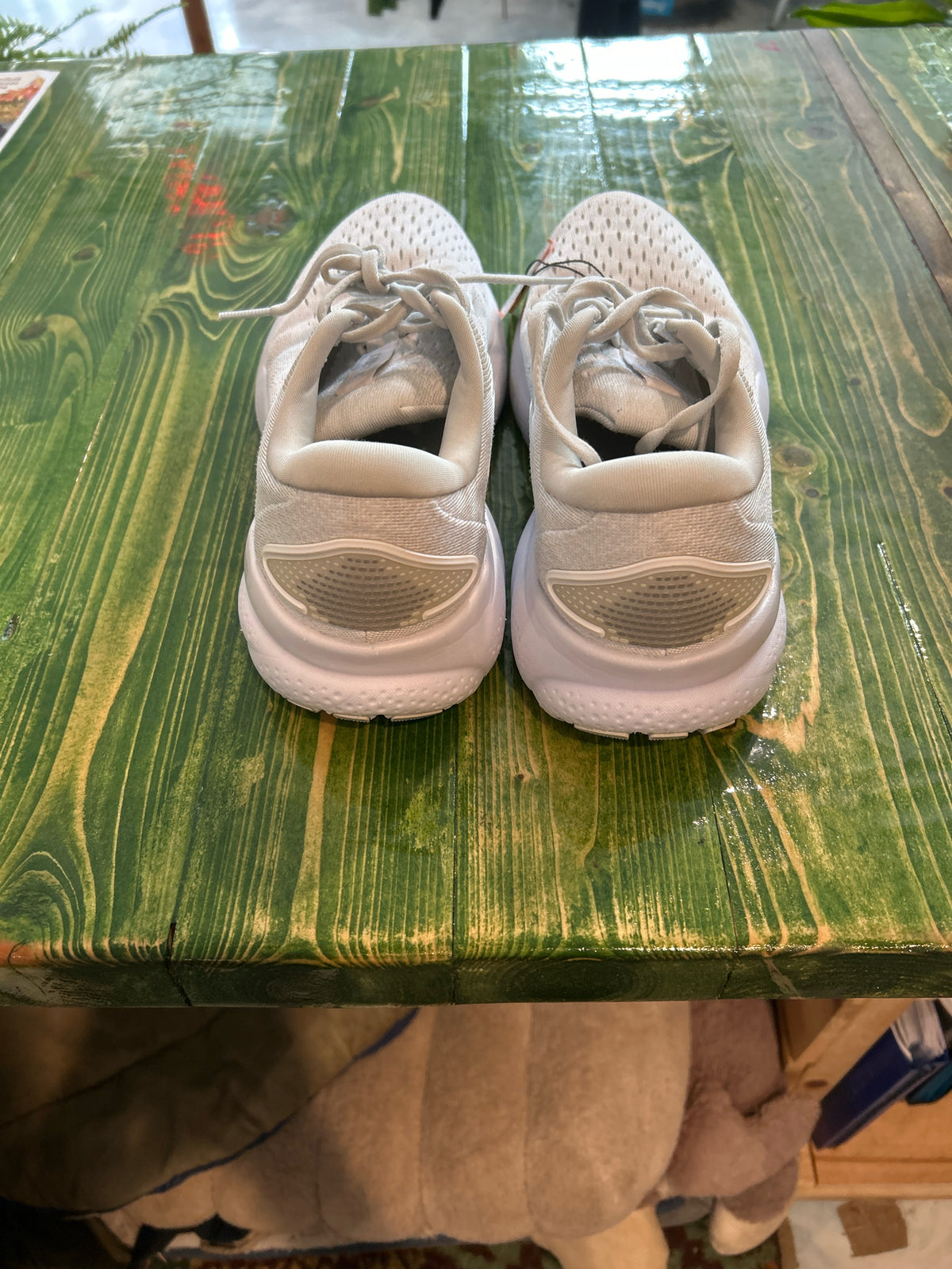 Women's Size 8.5 Brooks Ghost 16 Running Shoes