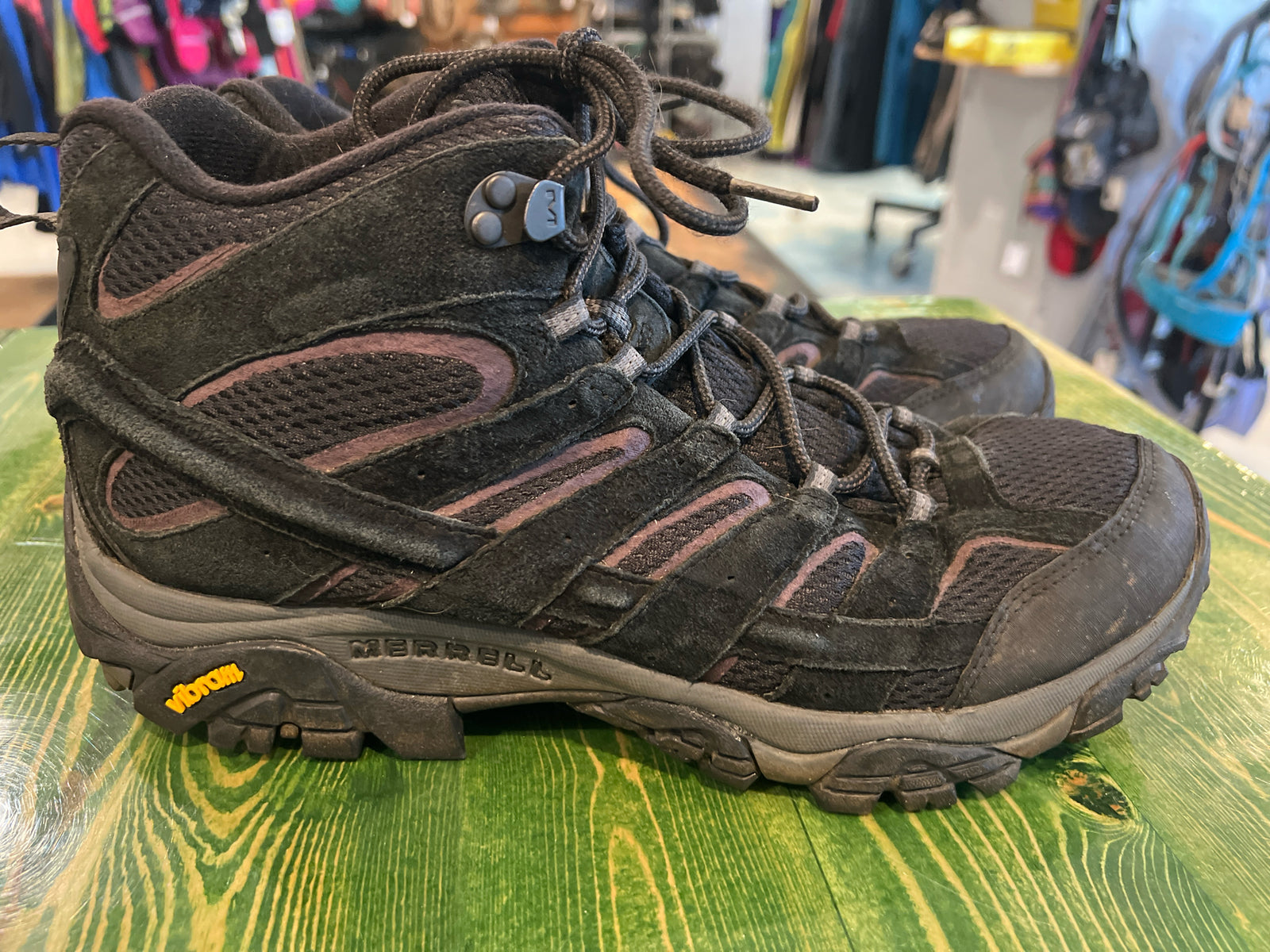 11.5 Merrell hiking shoe