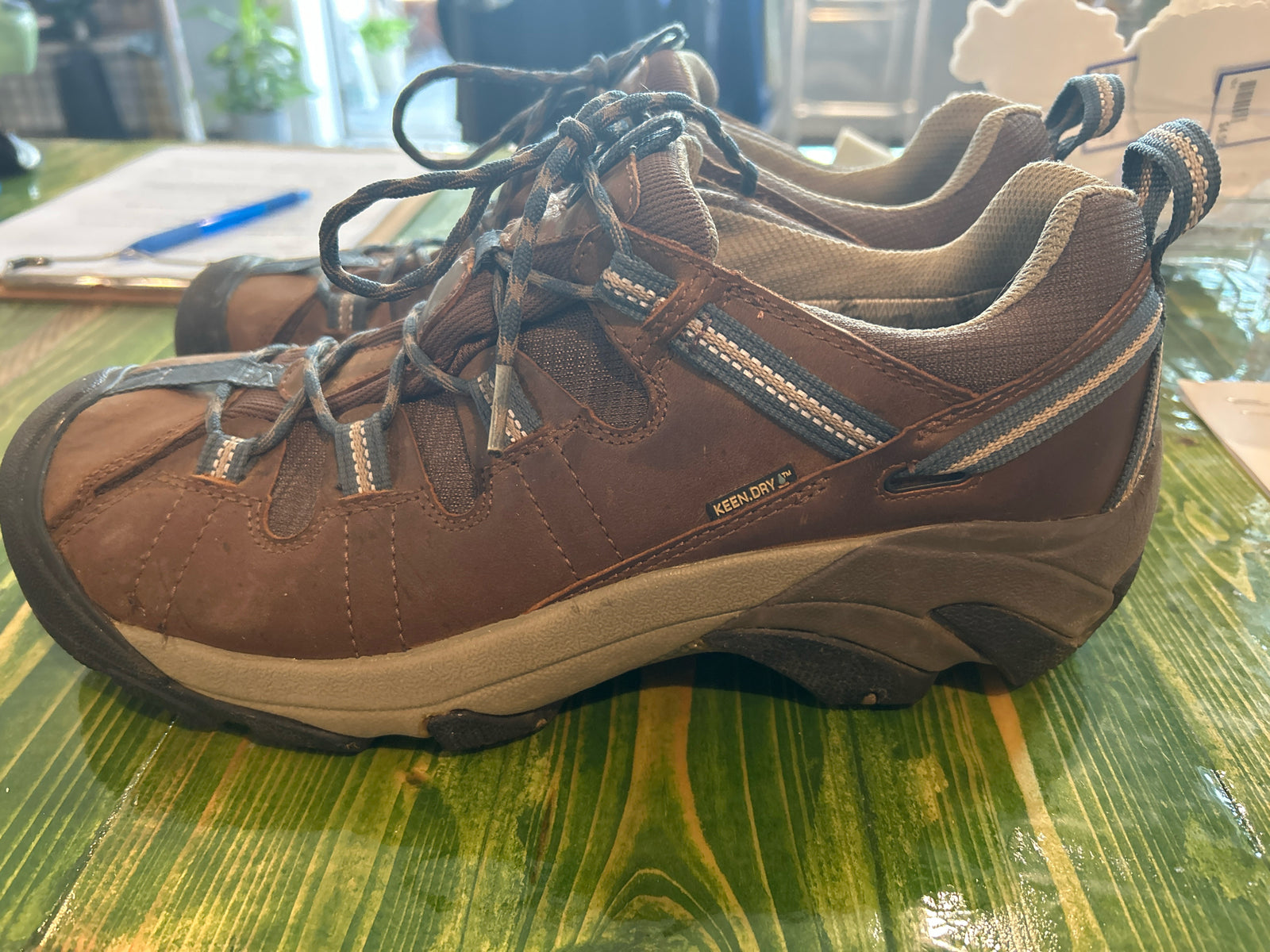 Keen Targhee 2 Womens Size 10.5 brown Shoes