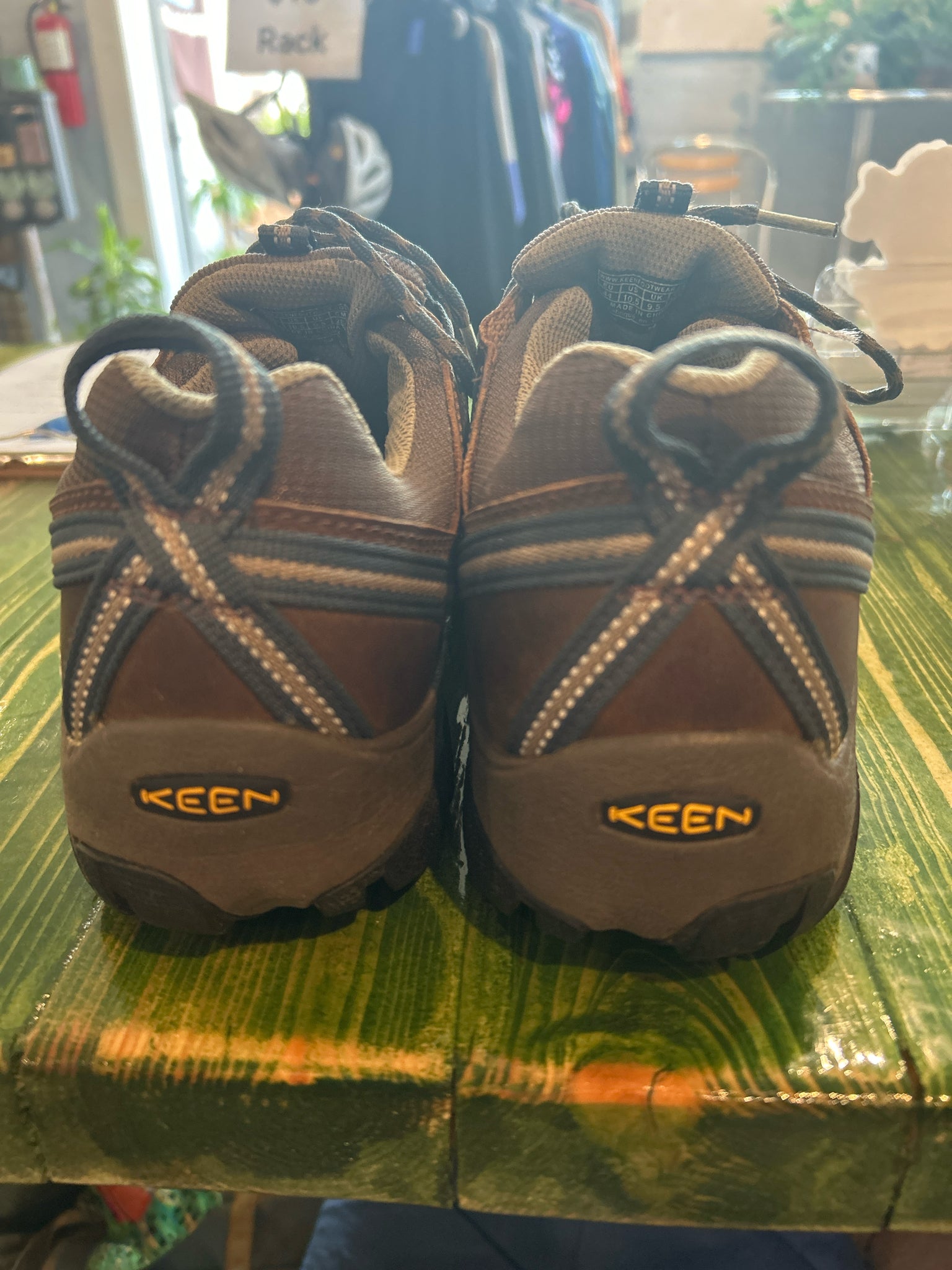 Keen Targhee 2 Womens Size 10.5 brown Shoes
