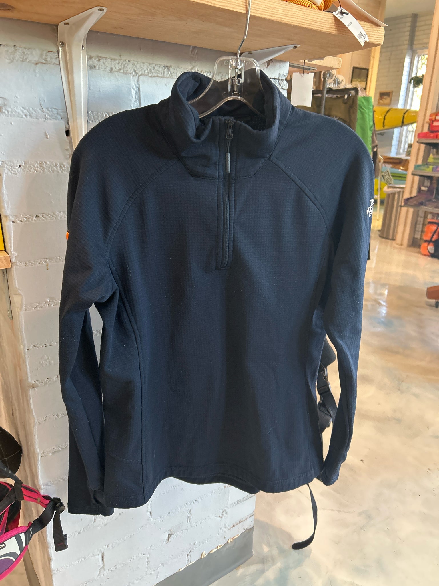 The North FAce women's quarter zip grid lined thermal pull over size Medium