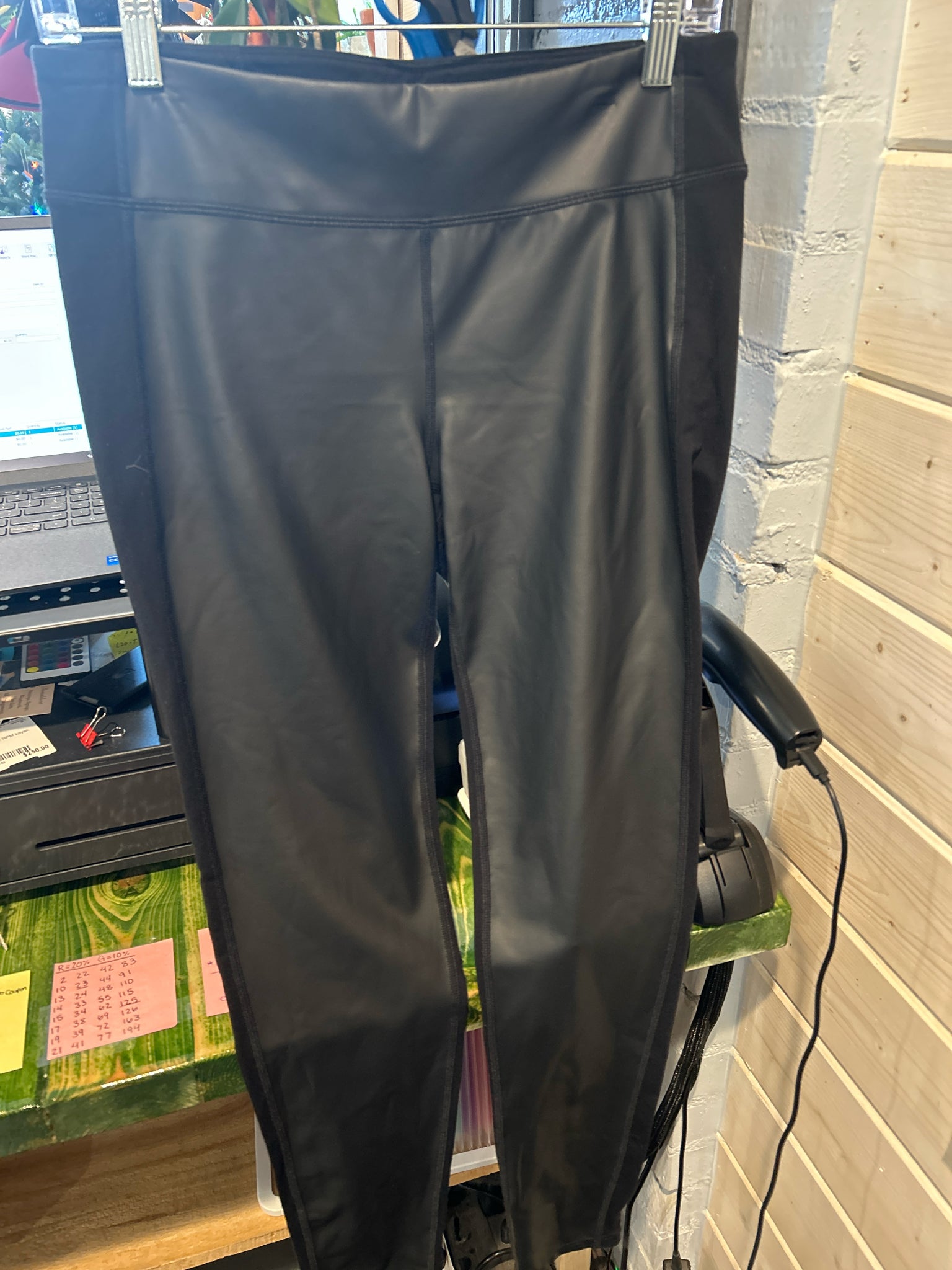 Size M Athleta Leggings