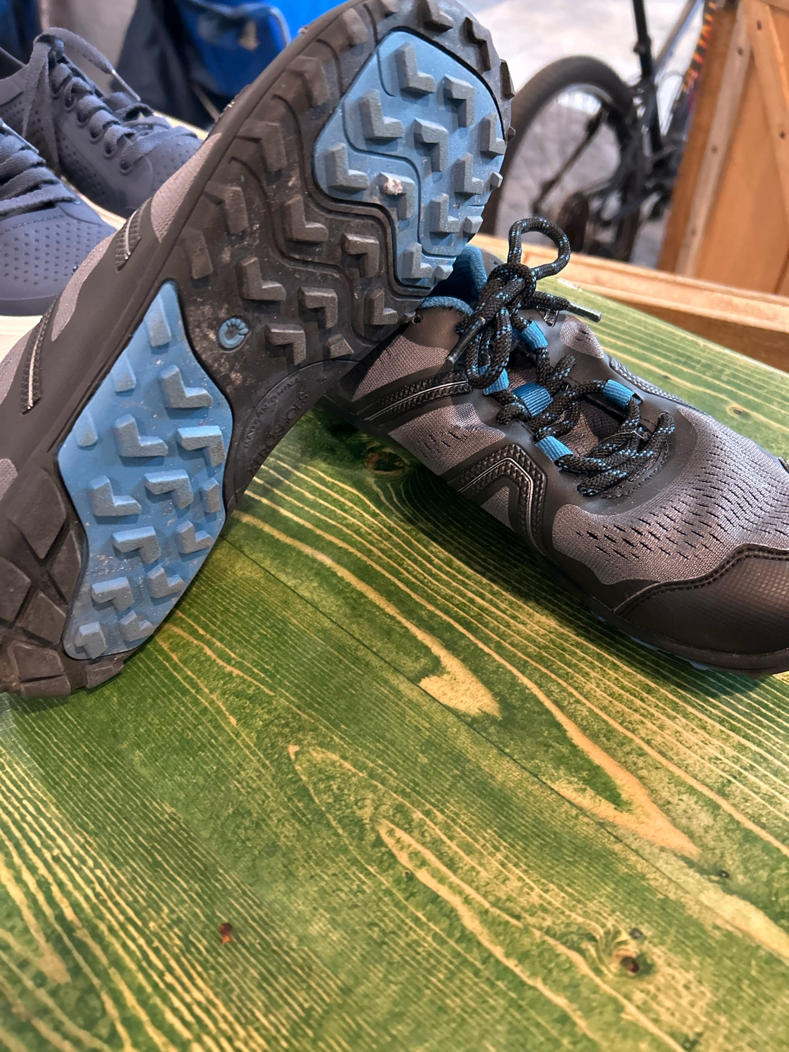 Xero Size 9 Blue Shoes