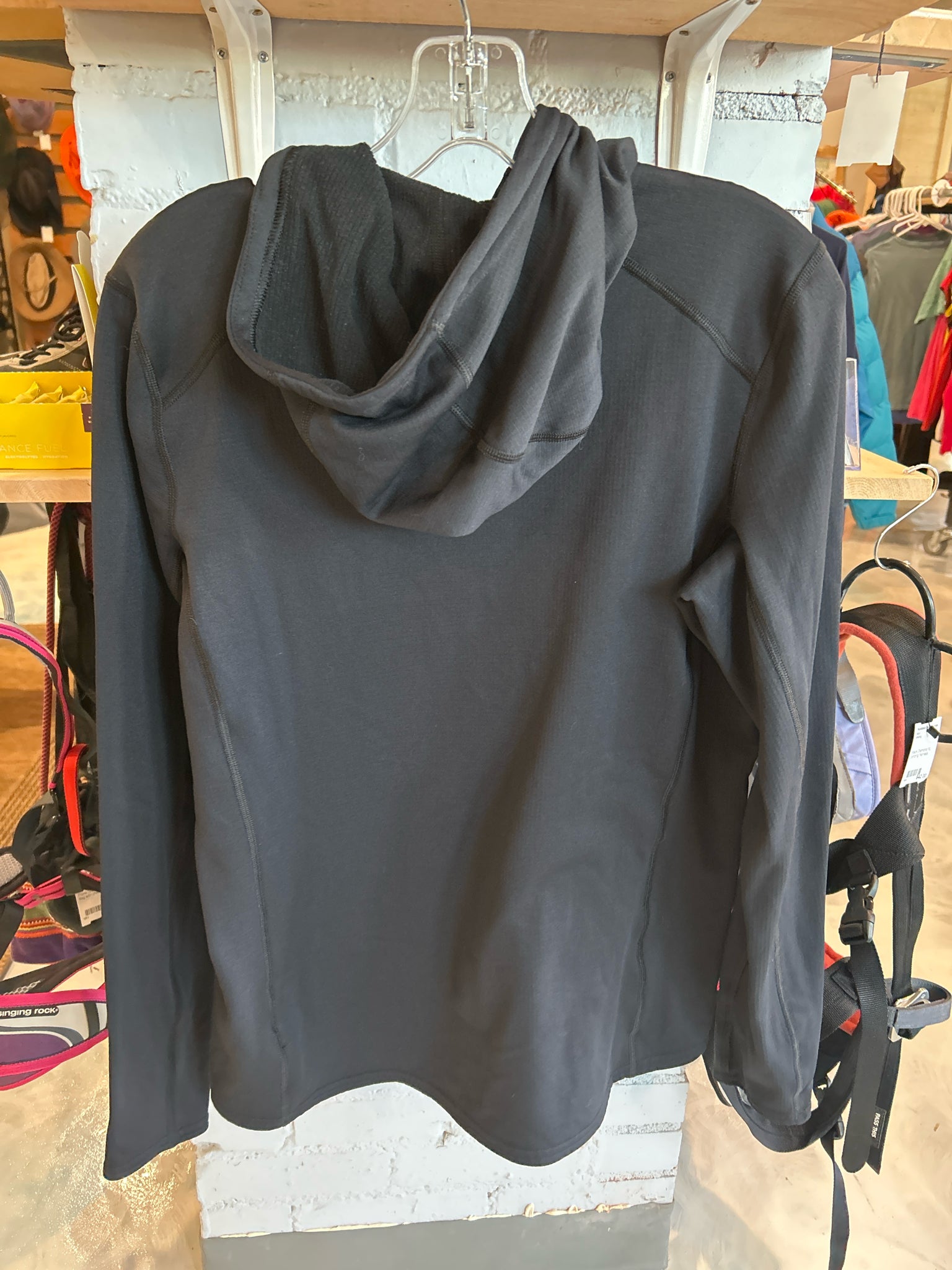 LL Bean heavy weight base layer hoodie black size L
