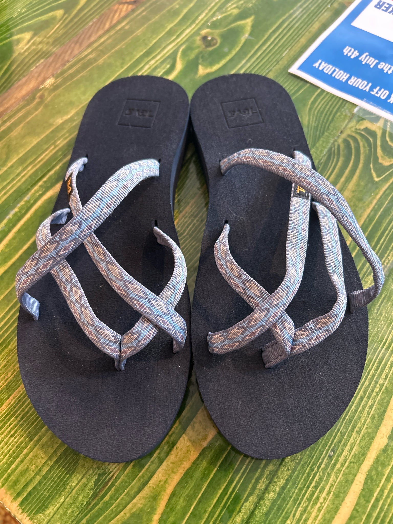 10 Teva Olowahu Flip-flop Sandals